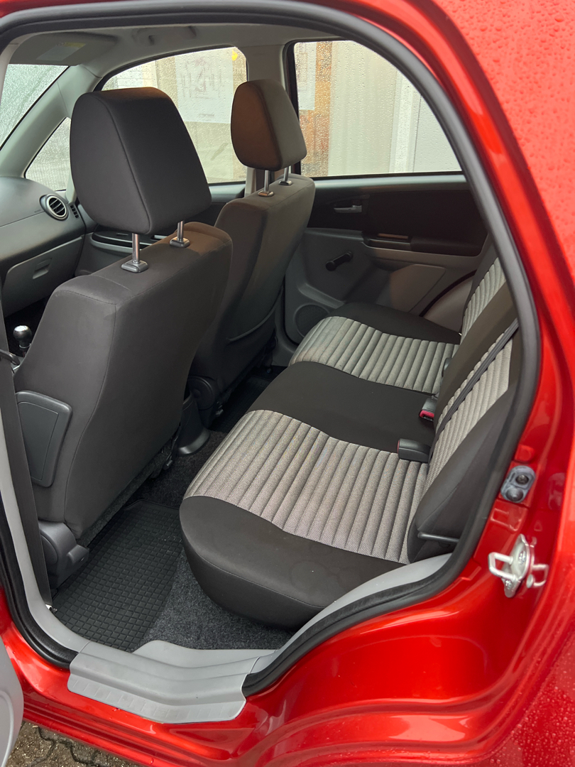 Billede af Suzuki SX4 1,6 16V GL A/C 120HK 5d