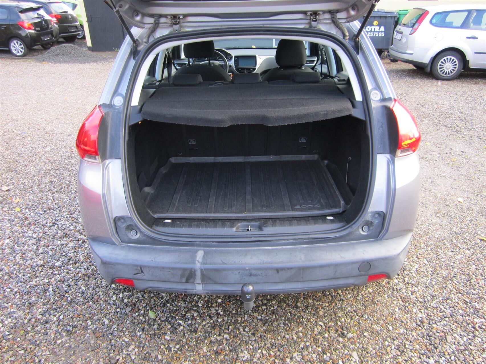 Billede af Peugeot 2008 1,2 VTi Allure Sky 82HK