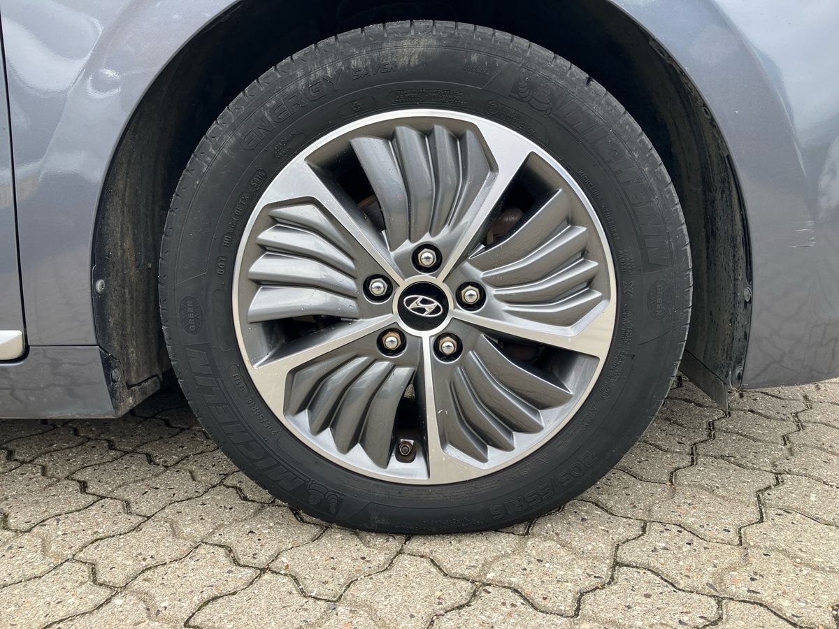 Billede af Hyundai Ioniq 1,6 GDI  Plugin-hybrid Trend plug-in 141HK 5d 6g Aut.