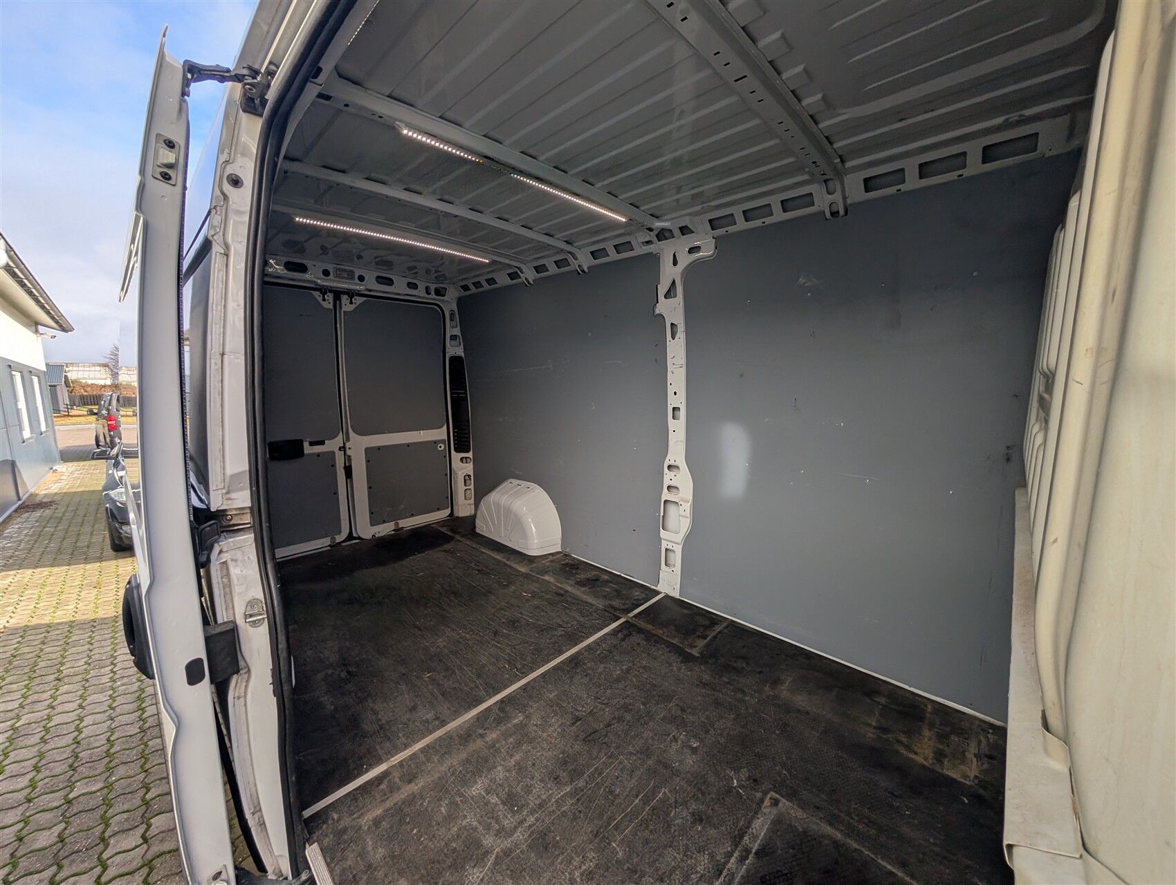 Billede af Fiat Ducato 35 L3H2 2,3 MJT Professional Plus 140HK Van 6g