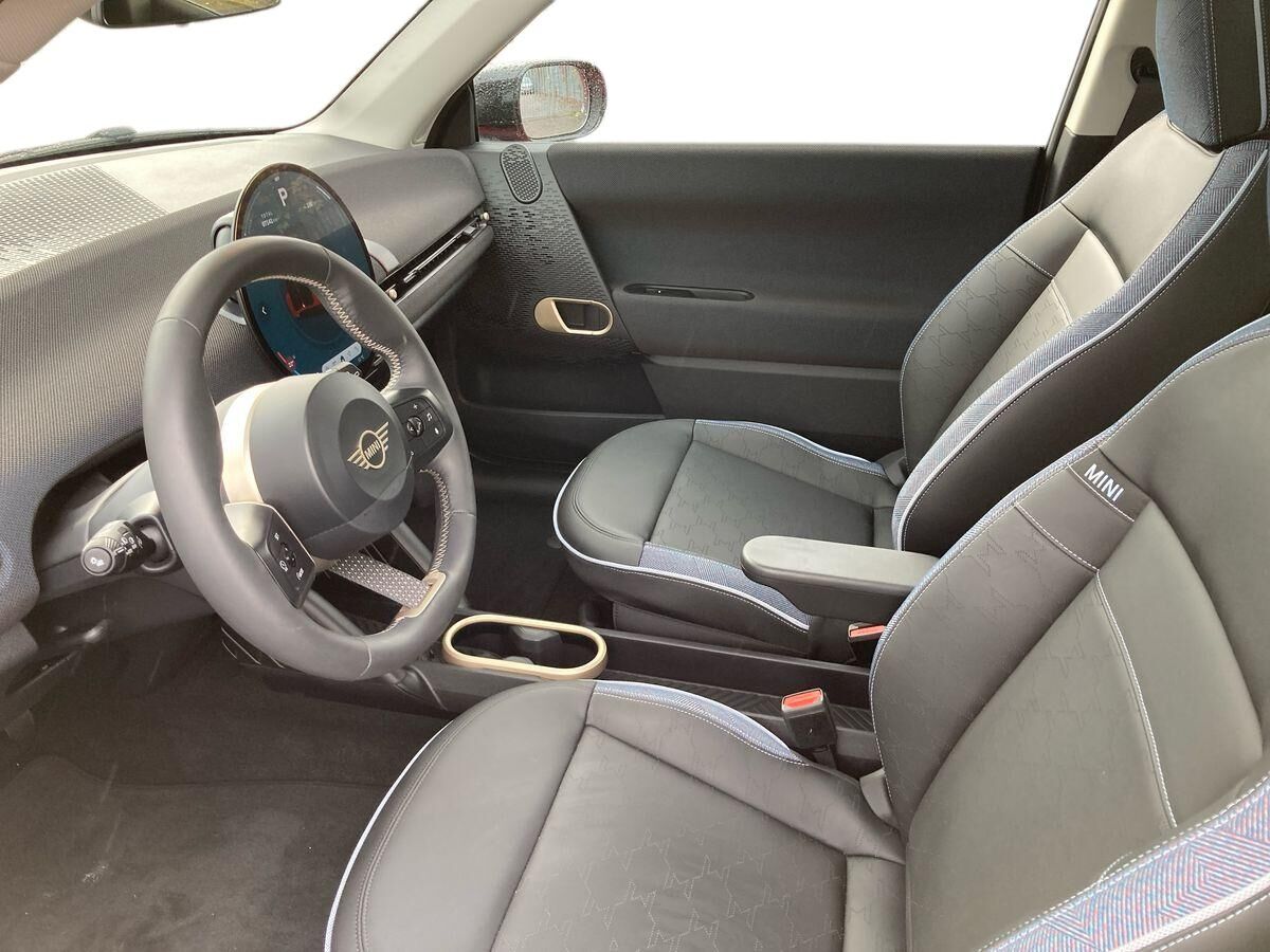 Billede af Mini Cooper SE EL Classic Trim Option Level M 218HK 3d Aut.