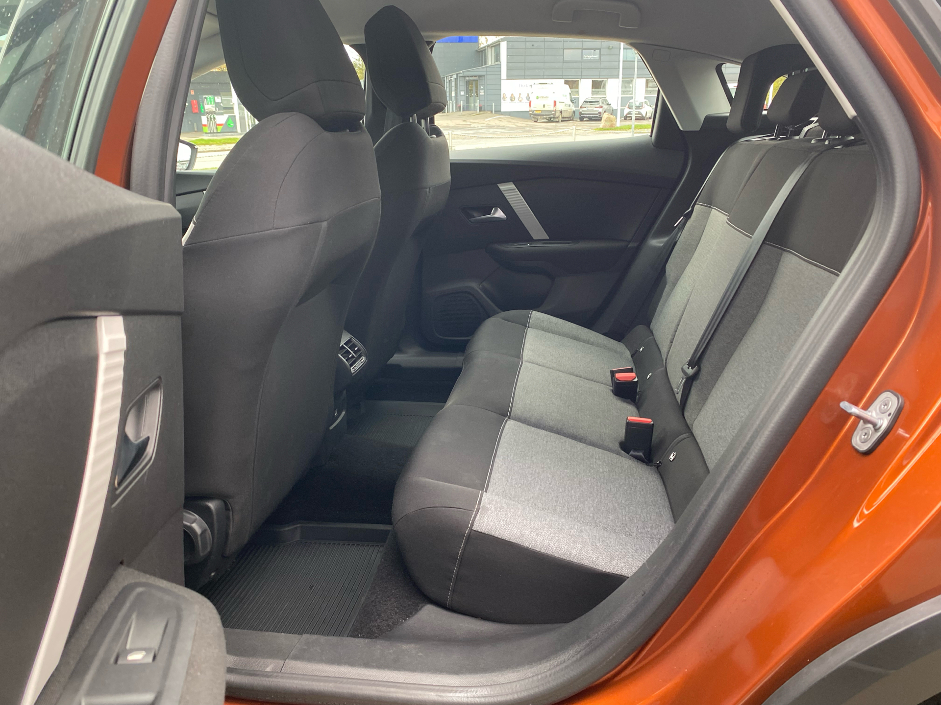 Billede af Citroën C4 1,2 PureTech Iconic EAT8 130HK 5d 8g Aut.