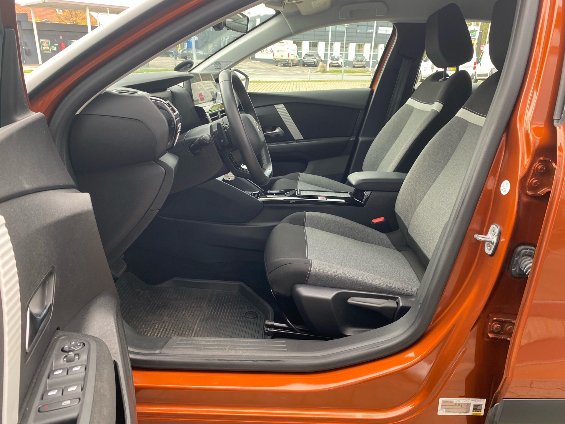 Billede af Citroën C4 1,2 PureTech Iconic EAT8 130HK 5d 8g Aut.