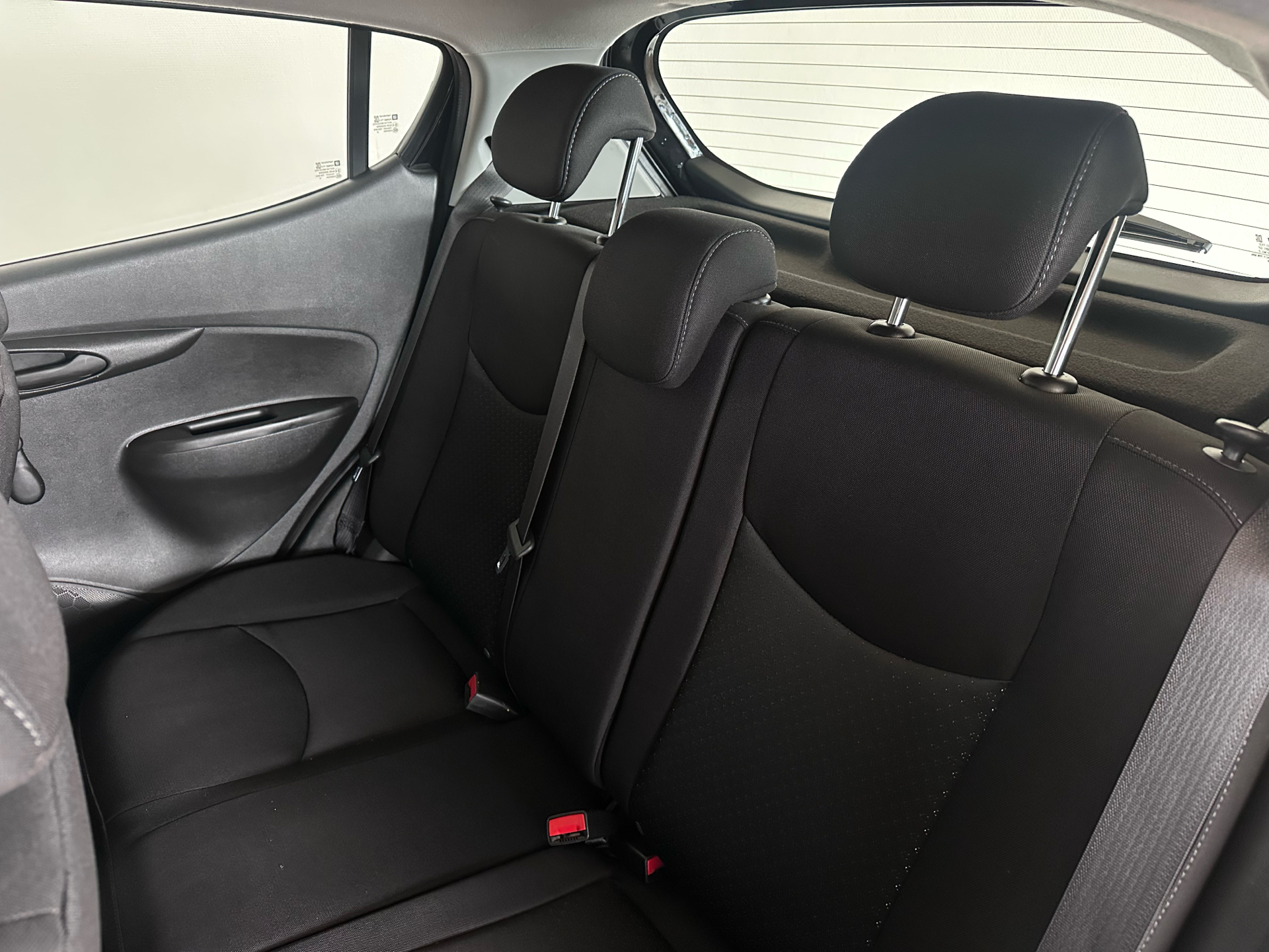 Billede af Opel Karl 1,0 Enjoy 75HK 5d