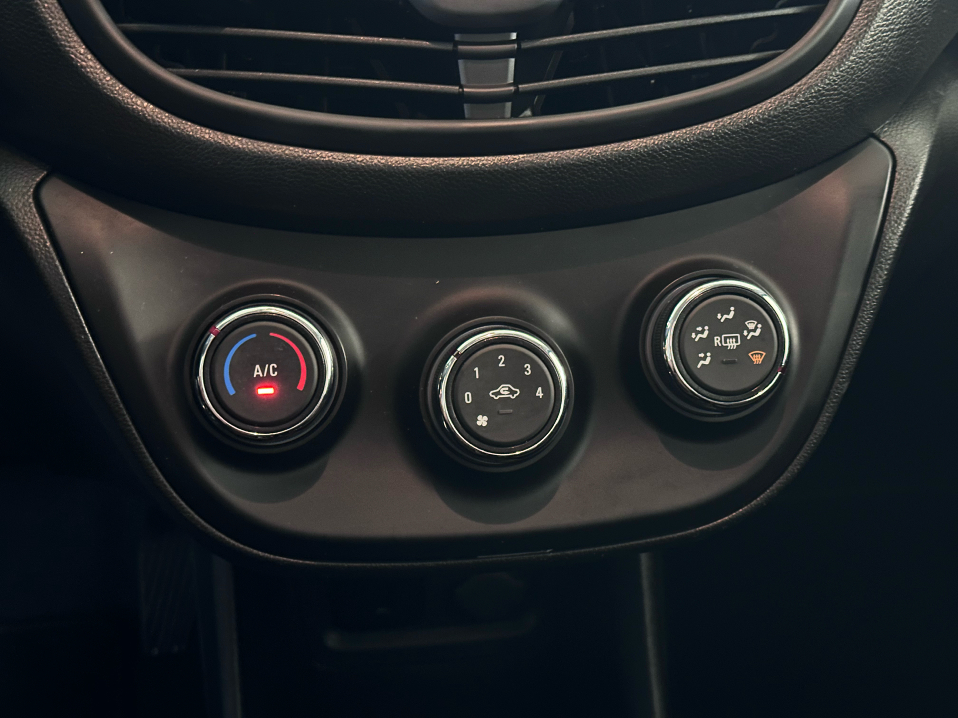 Billede af Opel Karl 1,0 Enjoy 75HK 5d