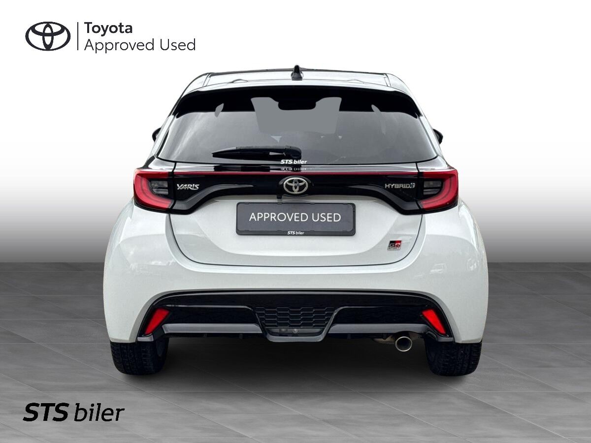 Billede af Toyota Yaris 1,5 Hybrid GR Sport Panorama 116HK 5d Trinl. Gear