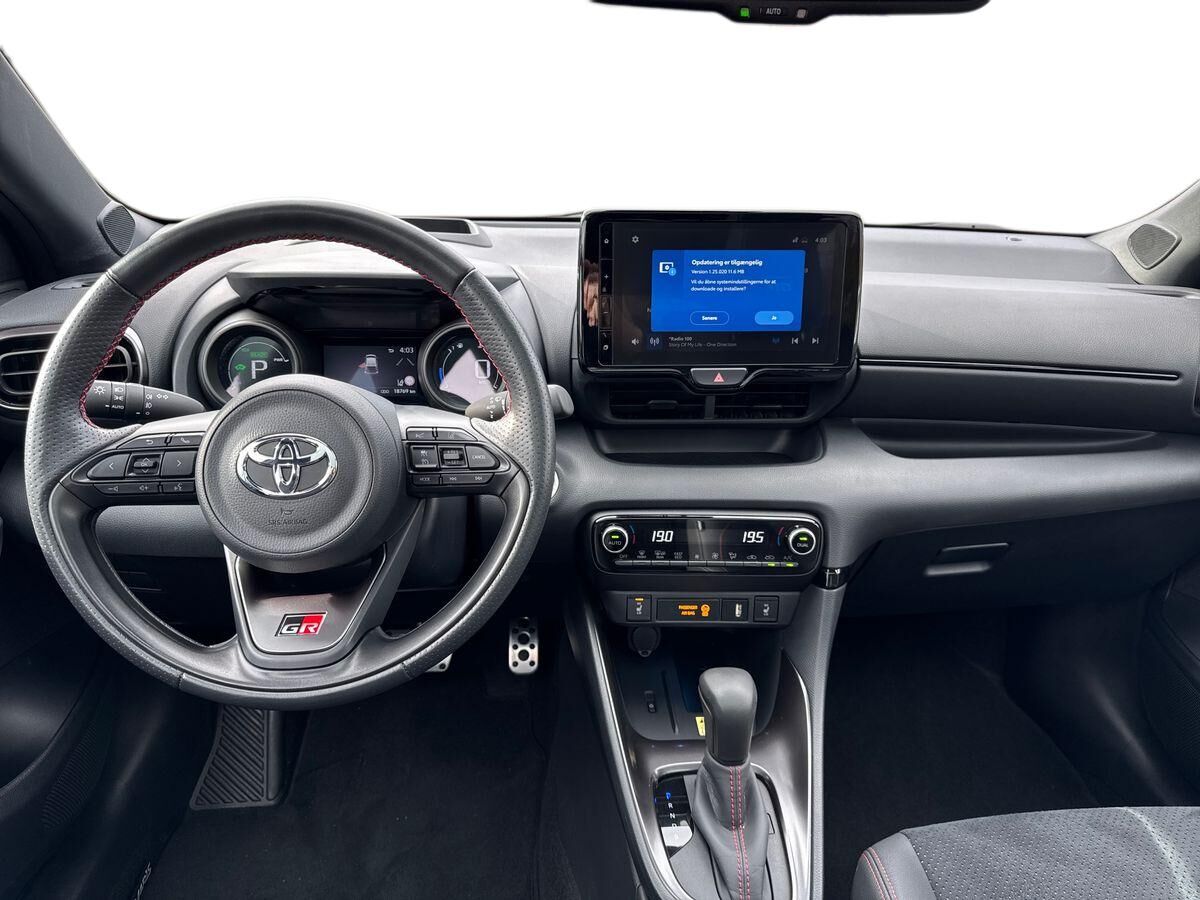 Billede af Toyota Yaris 1,5 Hybrid GR Sport Panorama 116HK 5d Trinl. Gear