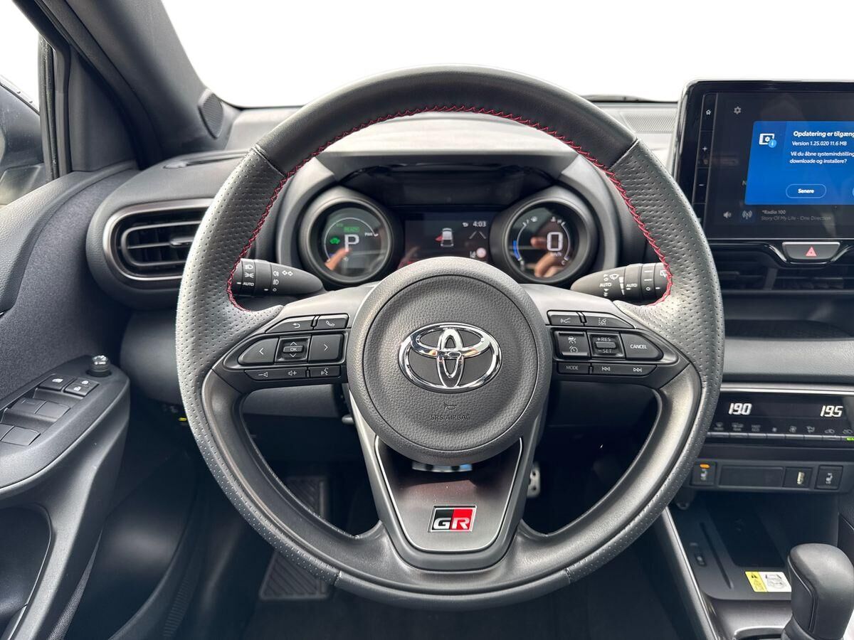 Billede af Toyota Yaris 1,5 Hybrid GR Sport Panorama 116HK 5d Trinl. Gear