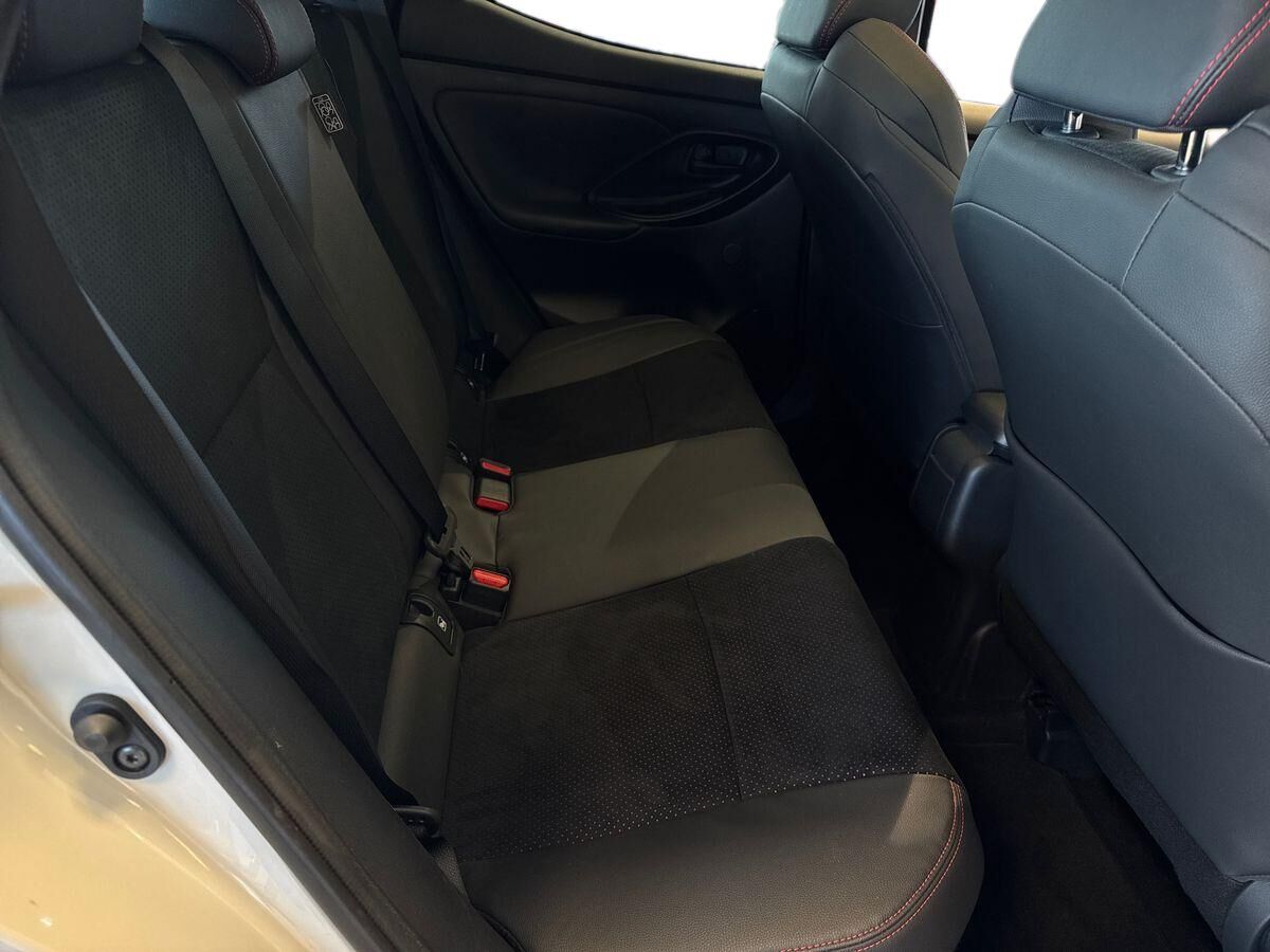 Billede af Toyota Yaris 1,5 Hybrid GR Sport Panorama 116HK 5d Trinl. Gear