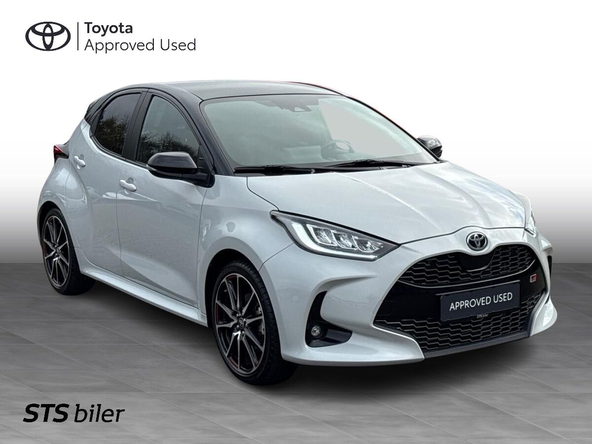 Billede af Toyota Yaris 1,5 Hybrid GR Sport Panorama 116HK 5d Trinl. Gear