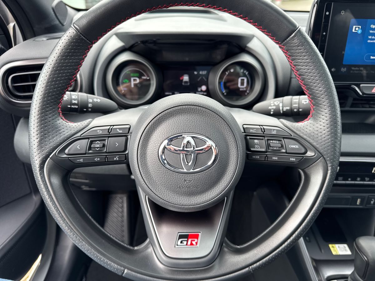 Billede af Toyota Yaris 1,5 Hybrid GR Sport Panorama 116HK 5d Trinl. Gear