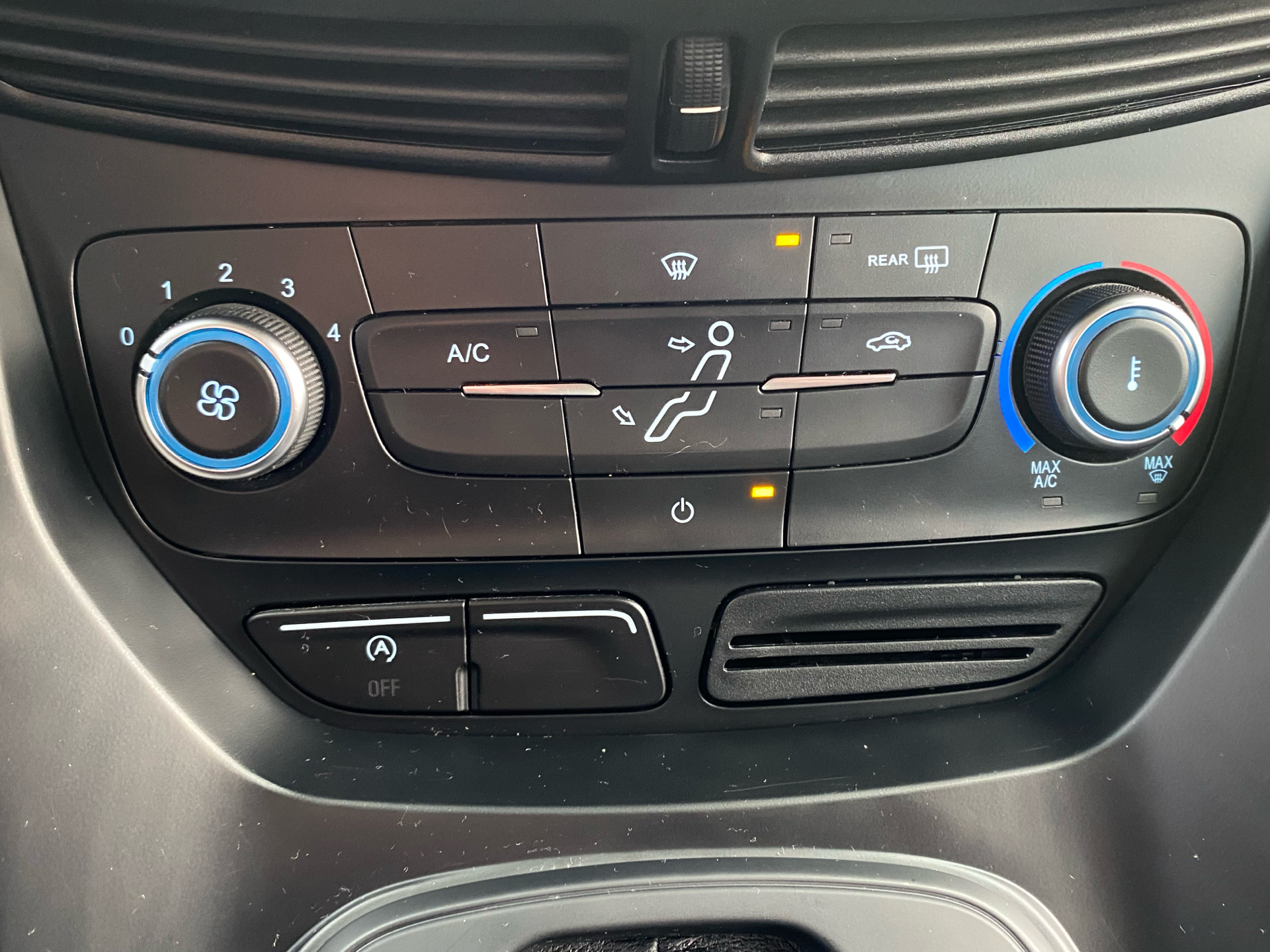 Billede af Ford C-MAX 1,5 TDCi Business Powershift 120HK 6g Aut.