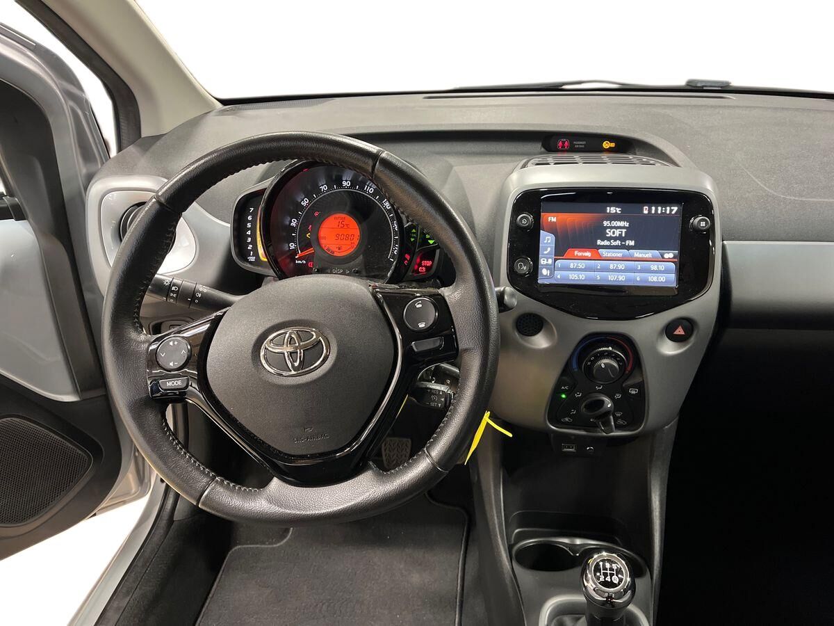 Billede af Toyota Aygo 1,0 VVT-I X-plore DAB+ 72HK 5d