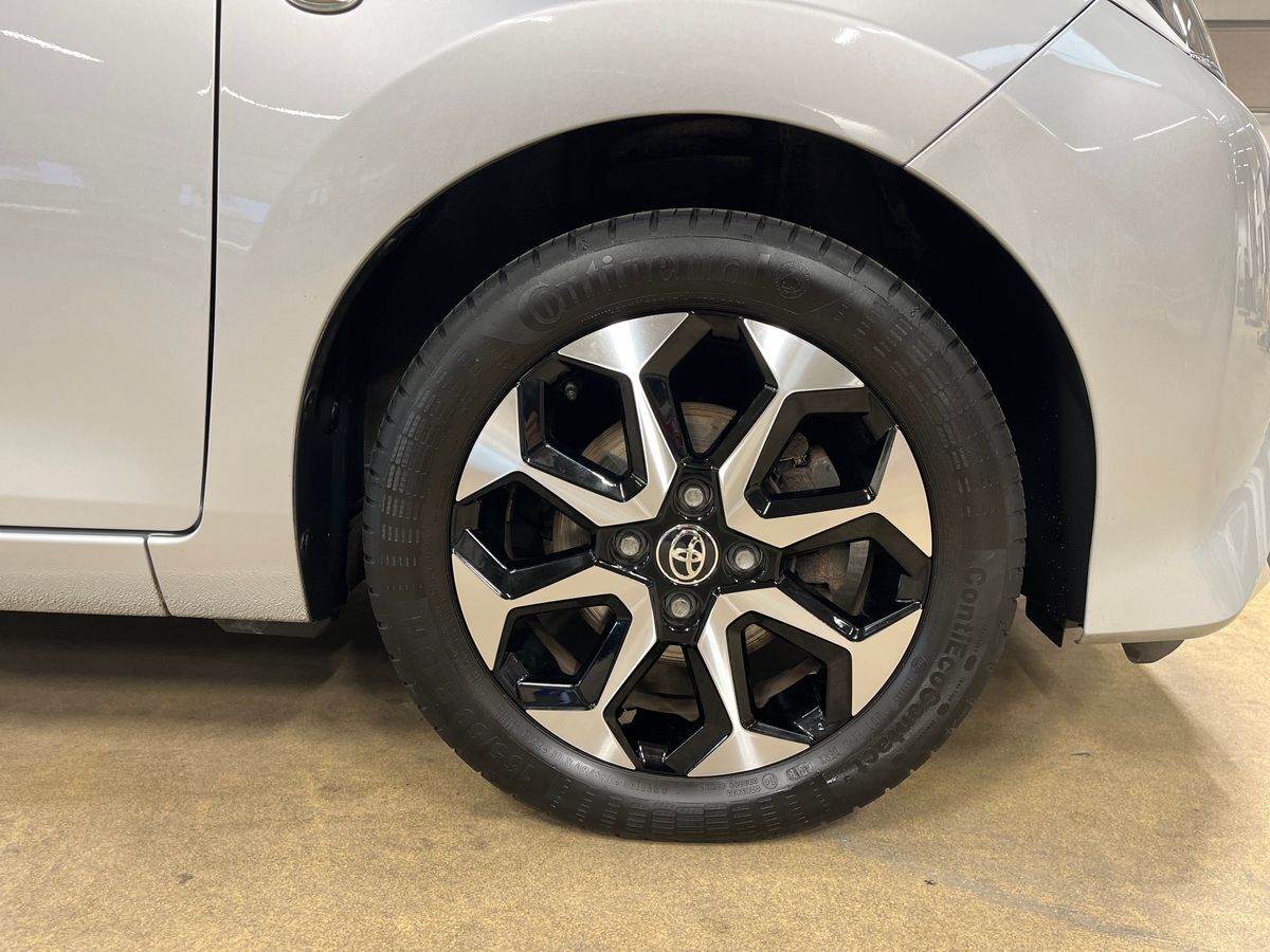Billede af Toyota Aygo 1,0 VVT-I X-plore DAB+ 72HK 5d