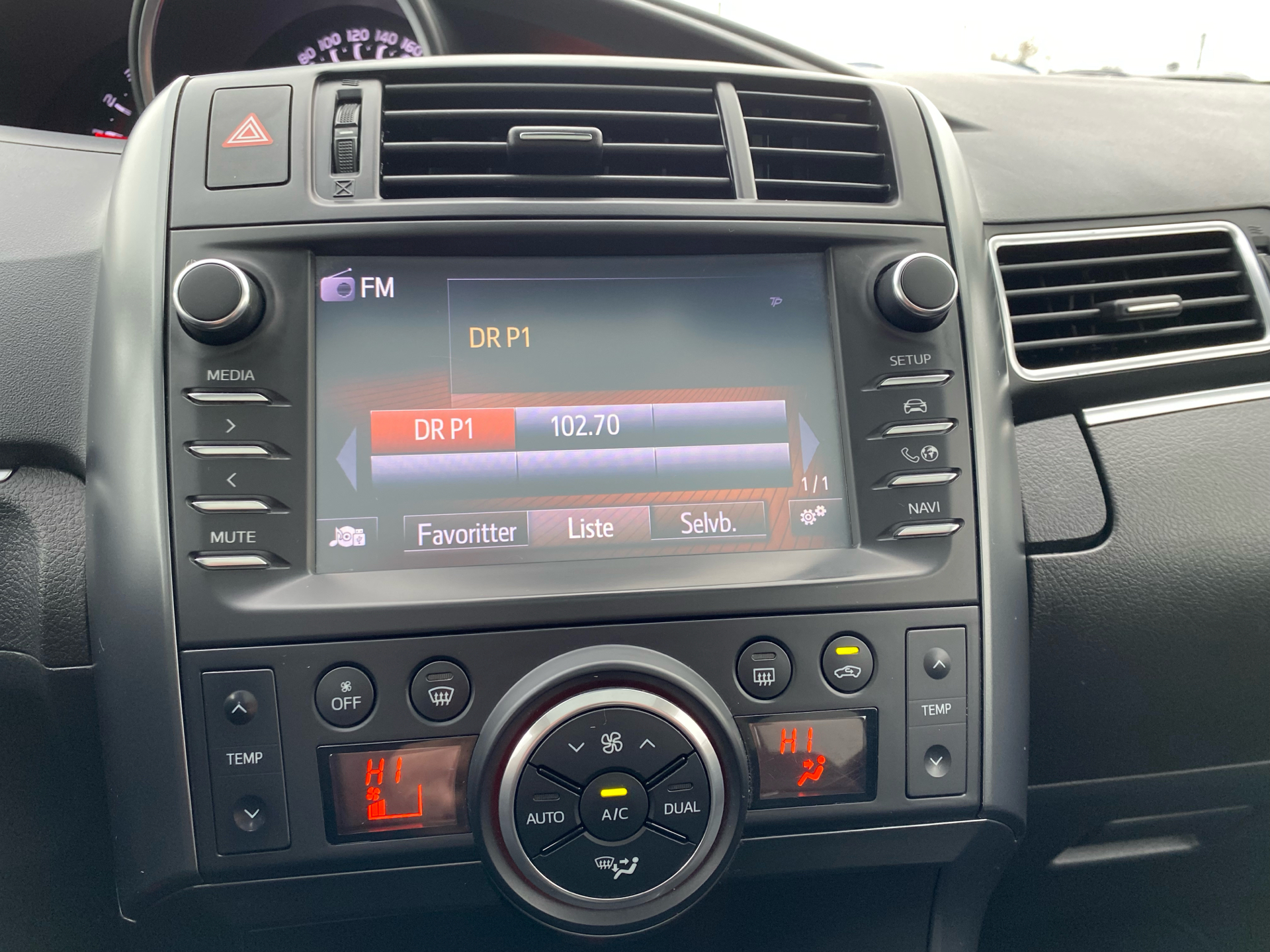 Billede af Toyota Verso 7 pers. 1,6 D-4D T2 premium + Skyview 112HK 6g