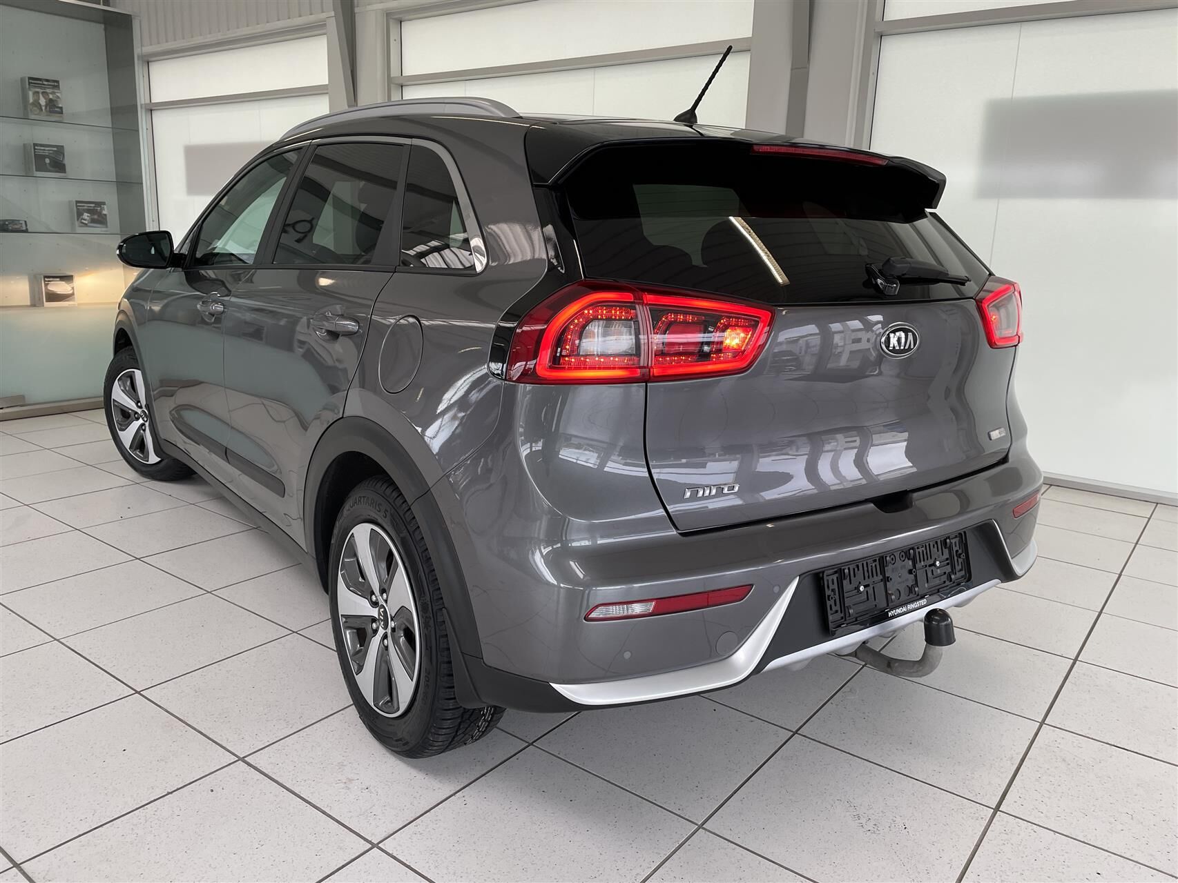 Billede af Kia Niro 1,6 GDI HEV  Hybrid Comfort DCT 141HK 5d 6g Aut.