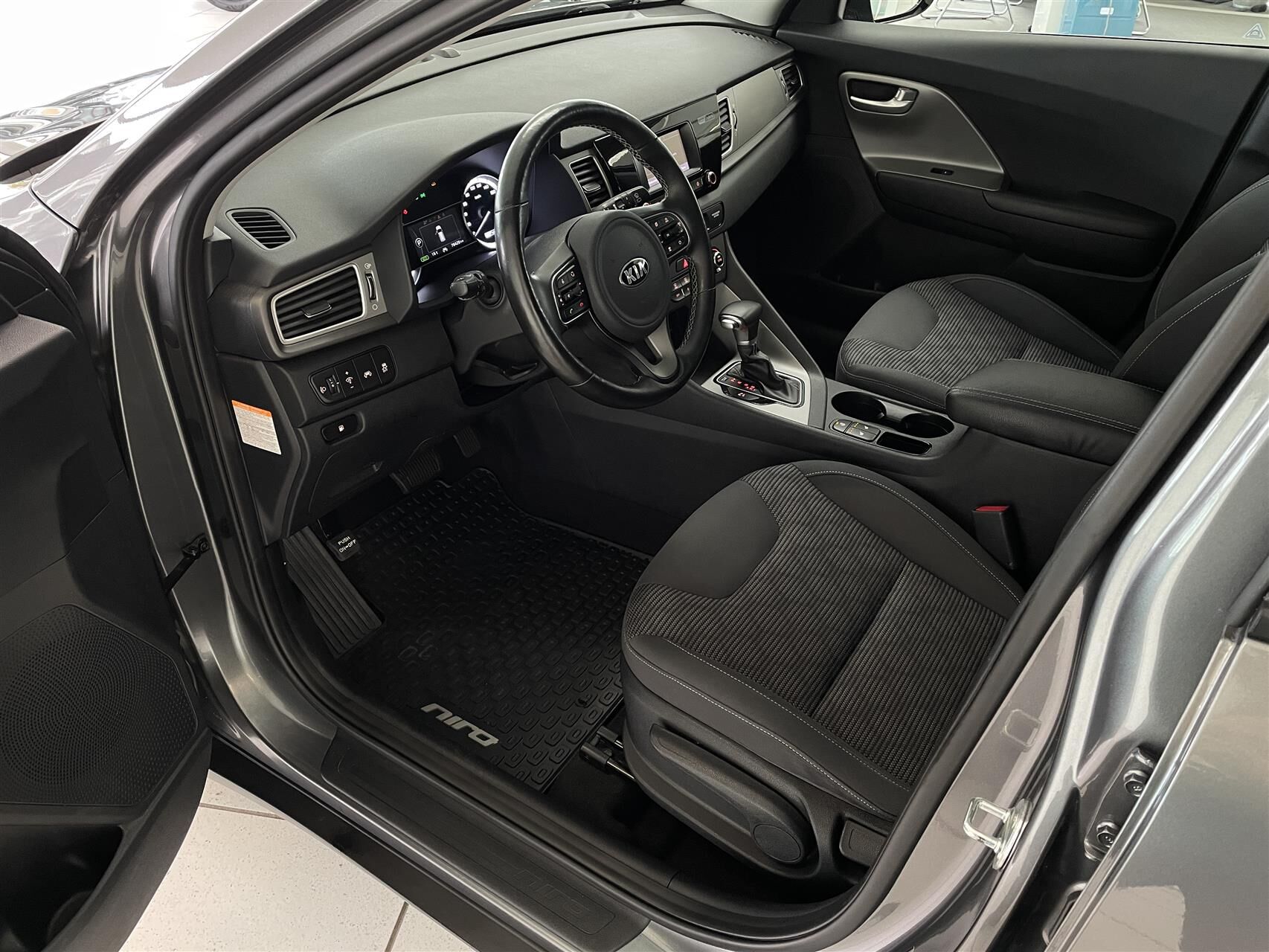 Billede af Kia Niro 1,6 GDI HEV  Hybrid Comfort DCT 141HK 5d 6g Aut.