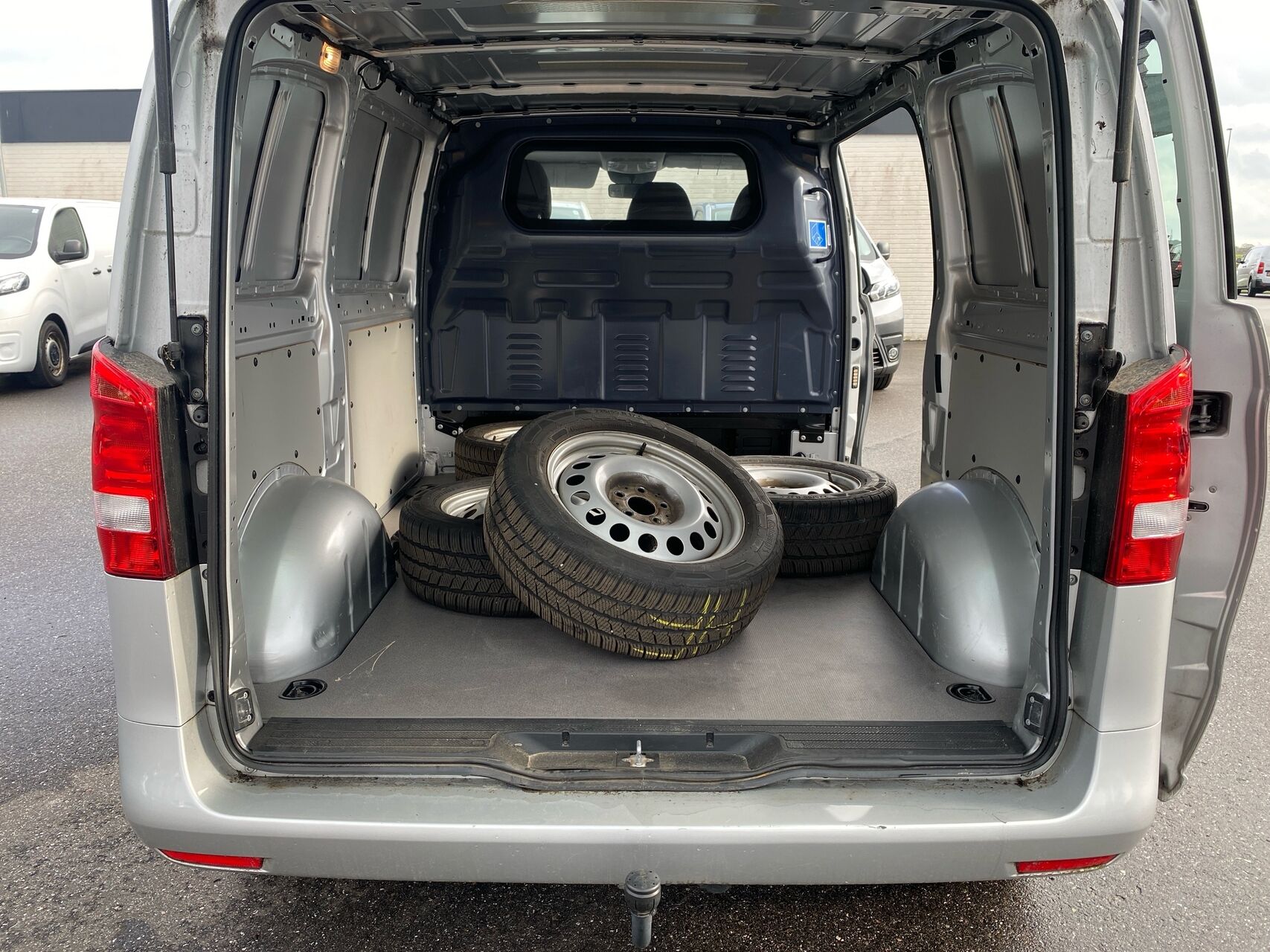 Billede af Mercedes-Benz Vito 114 A1 2,0 CDI RWD 9G-Tronic 136HK Van Aut.