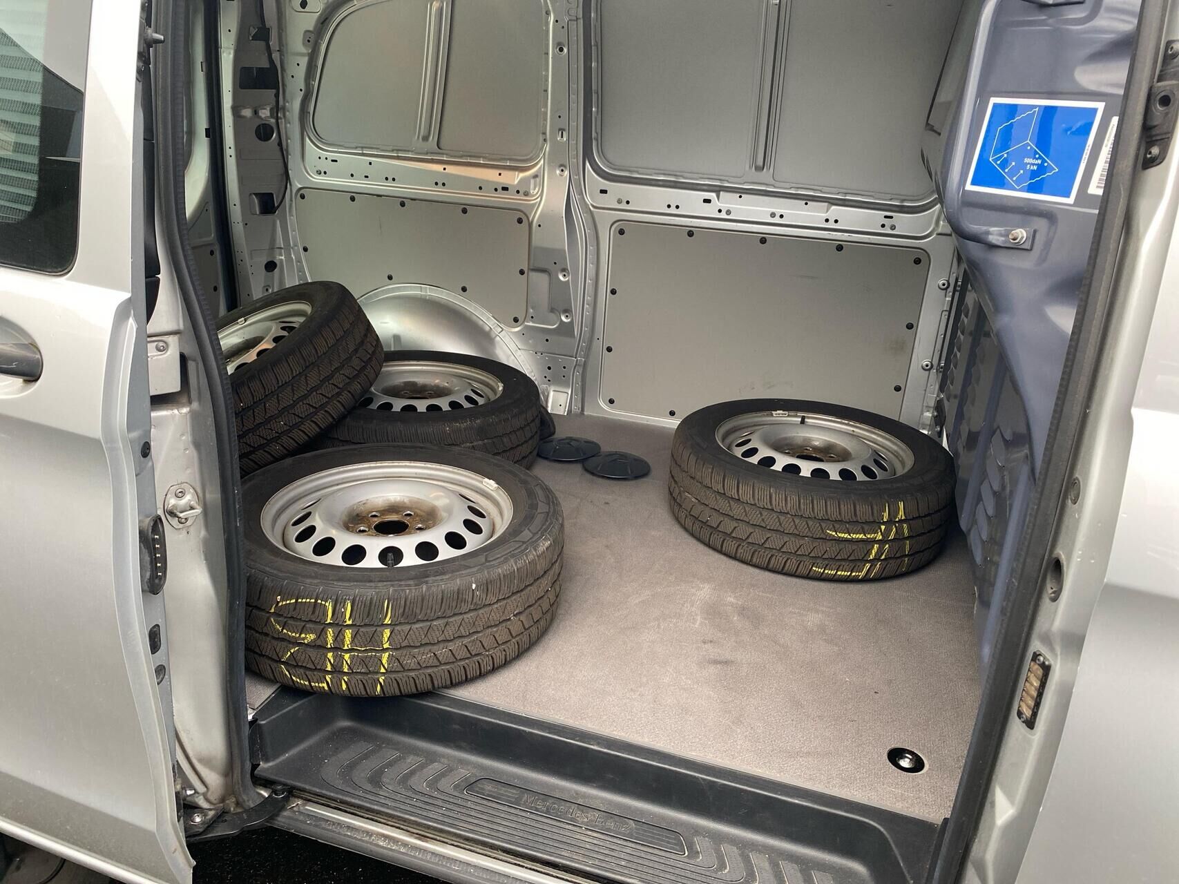 Billede af Mercedes-Benz Vito 114 A1 2,0 CDI RWD 9G-Tronic 136HK Van Aut.