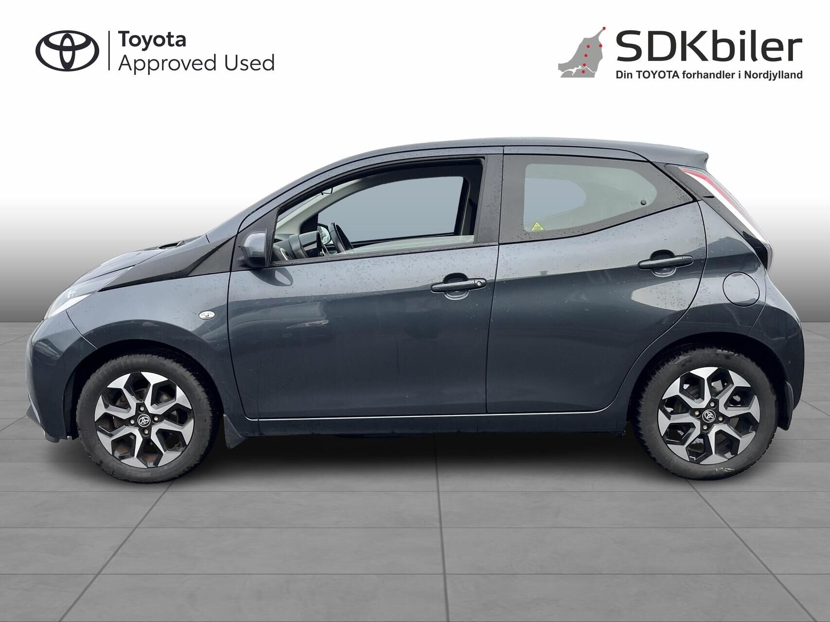 Billede af Toyota Aygo 1,0 VVT-I X-Play + X-Touch 69HK 5d