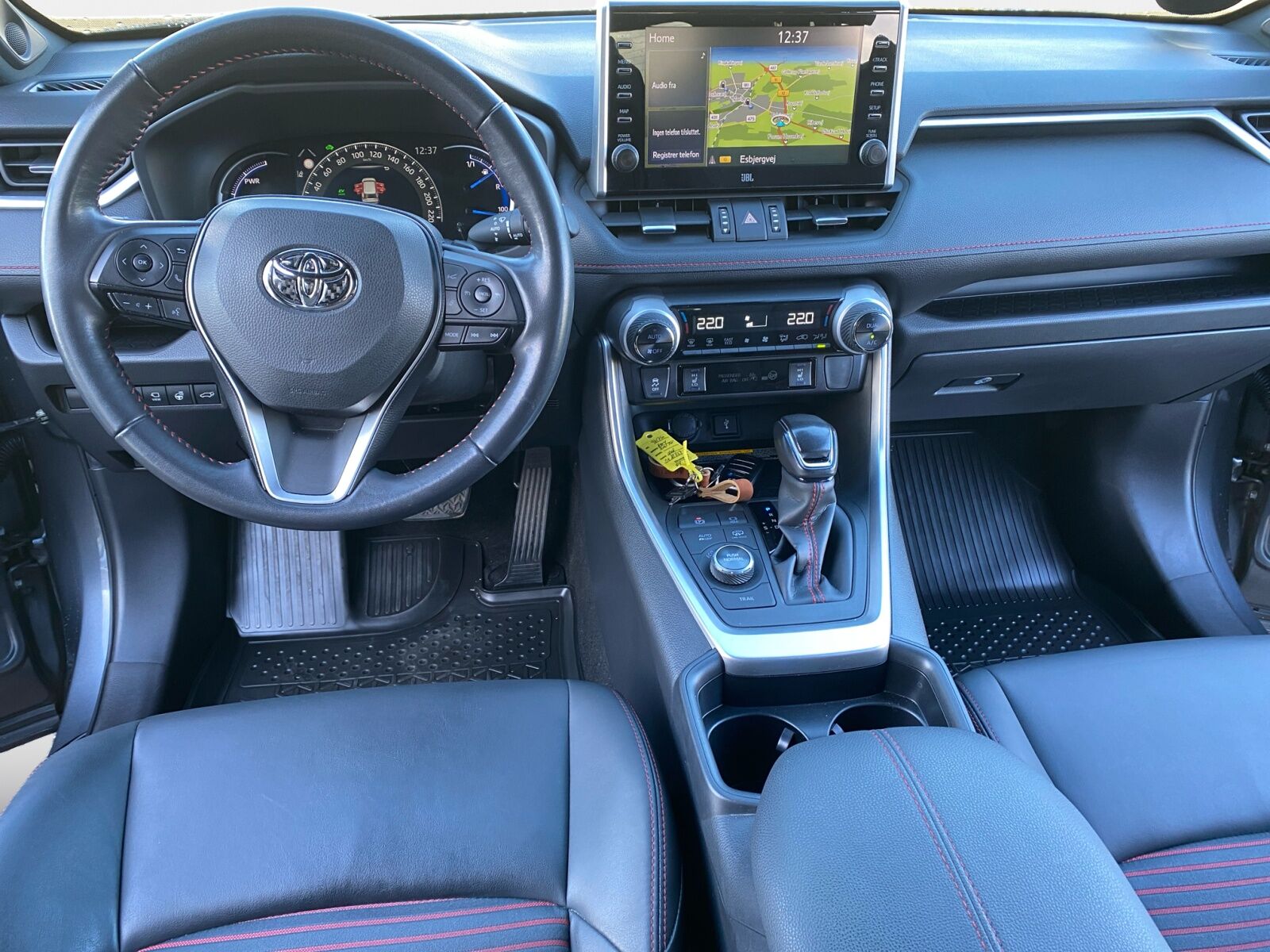 Billede af Toyota RAV4 Plug-in 2,5 Plugin-hybrid H3 Style AWD 306HK 5d 6g Aut.