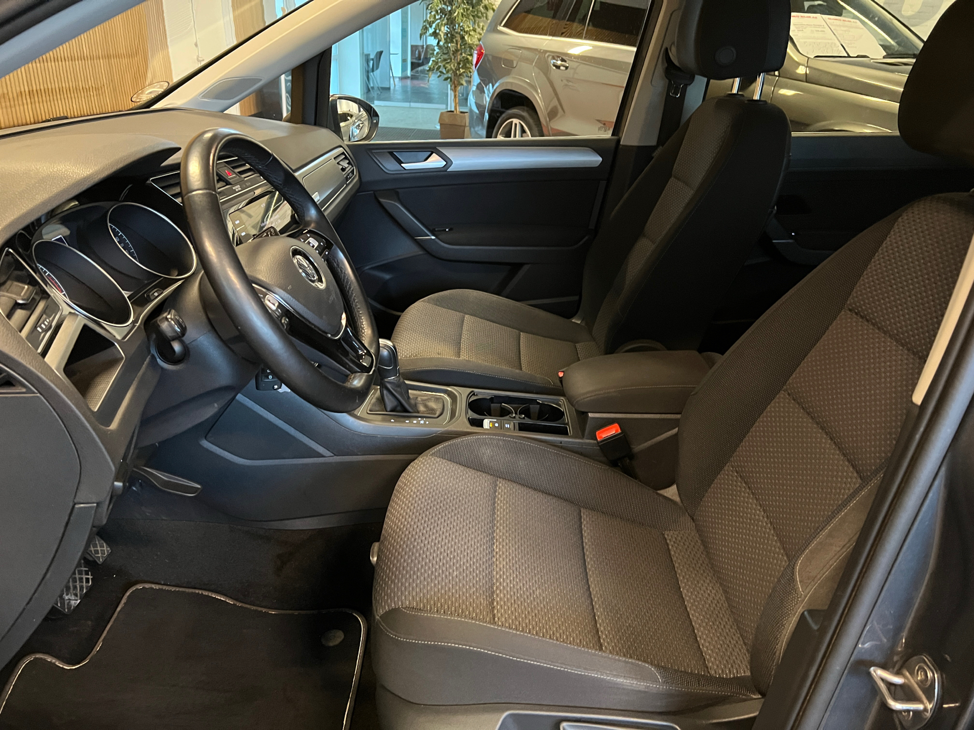 Billede af VW Touran 1,5 TSI EVO ACT Comfortline DSG 150HK 7g Aut.