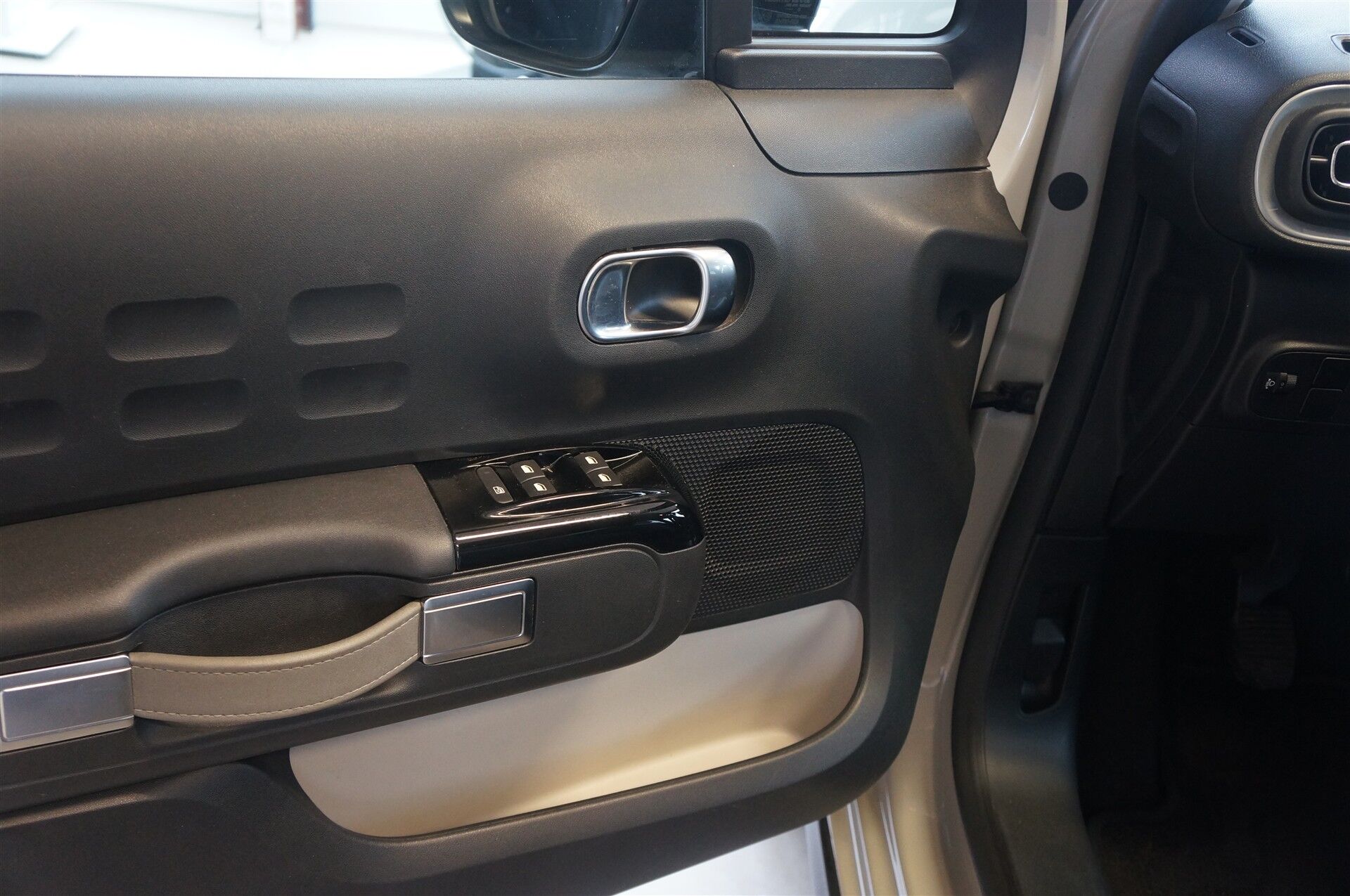 Billede af Citroën C3 1,2 PureTech Shine Sport 83HK 5d