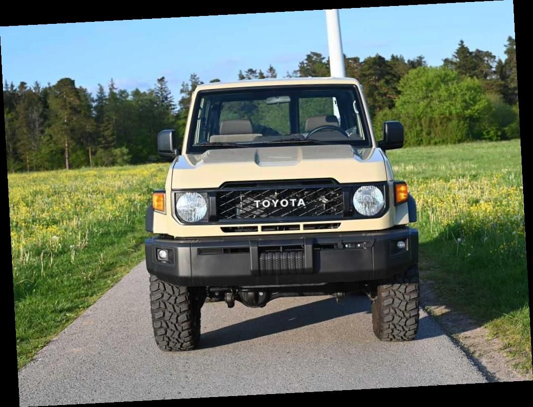 Billede af Toyota Landcruiser 4,0 D 4x4 231HK Pick-Up Aut.