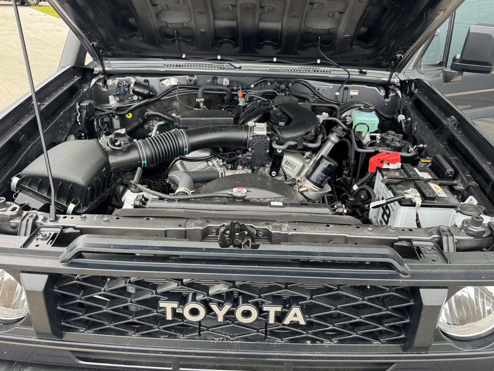 Billede af Toyota Landcruiser 4,0 4x4 271HK Pick-Up Aut.