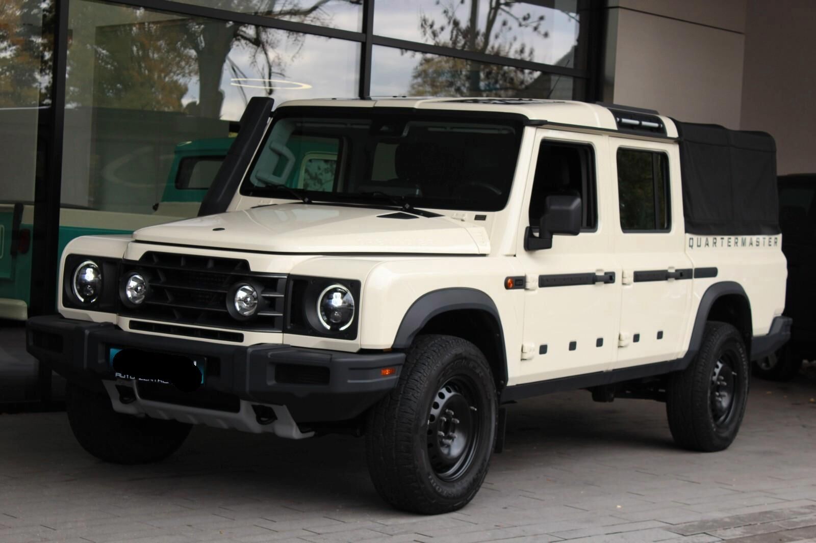 Billede af Ineos Quatermaster 3,0 D 4x4 249HK DobKab 8g Aut.