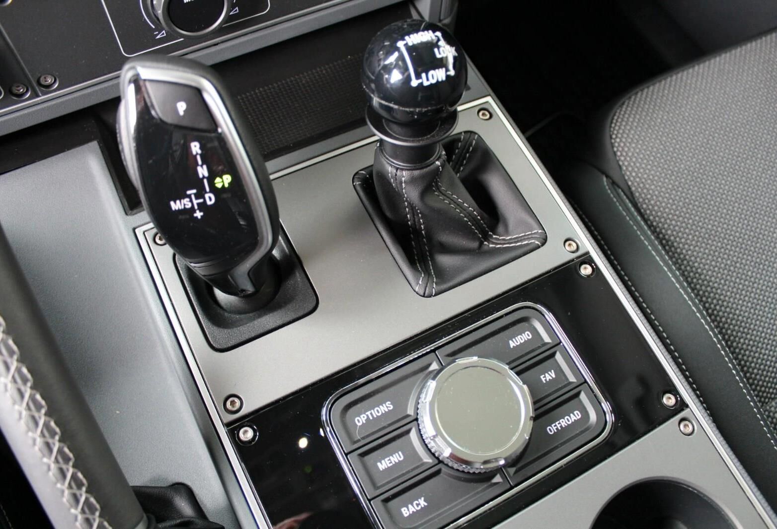 Billede af Ineos Quatermaster 3,0 D 4x4 249HK DobKab 8g Aut.