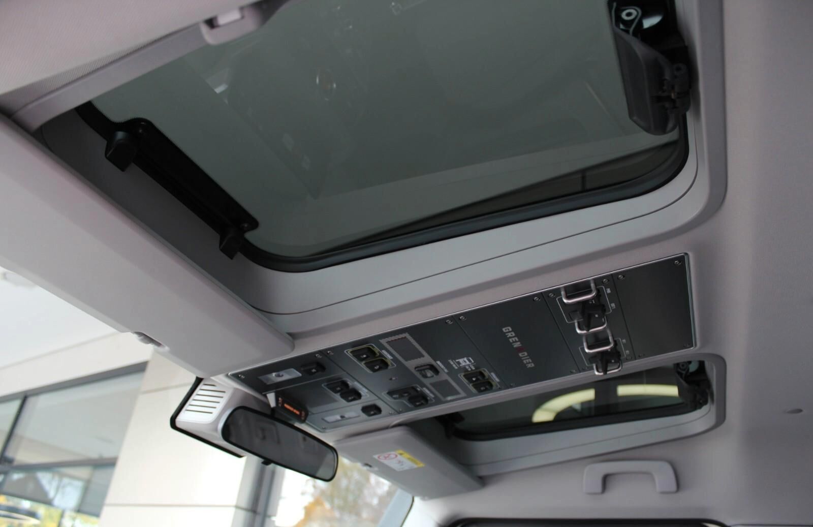 Billede af Ineos Quatermaster 3,0 D 4x4 249HK DobKab 8g Aut.