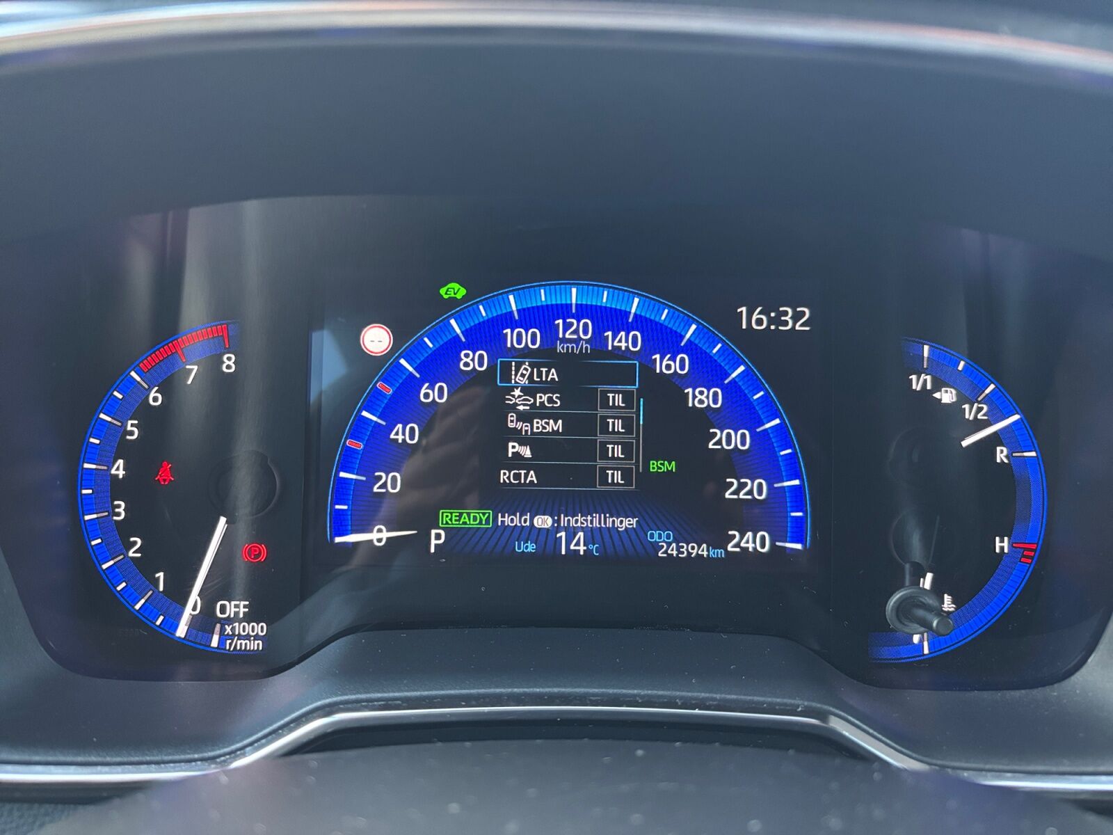 Billede af Toyota Corolla Touring Sports 2,0 Hybrid Elegant E-CVT 184HK Stc Trinl. Gear