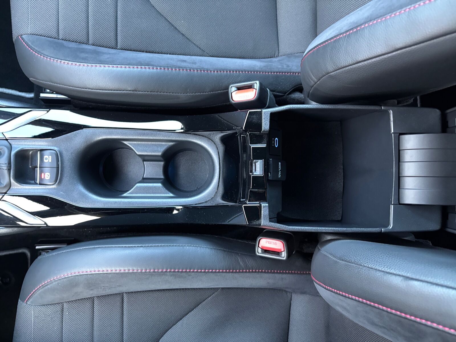 Billede af Toyota Corolla Touring Sports 2,0 Hybrid Elegant E-CVT 184HK Stc Trinl. Gear