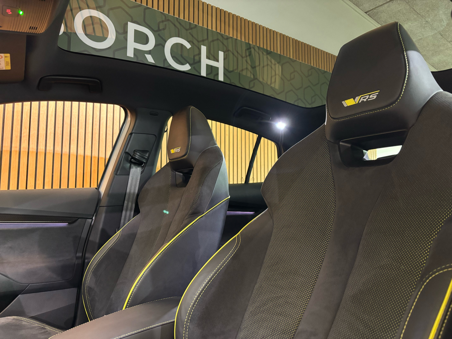 Billede af Skoda Enyaq iV Coupe EL RS 4x4 299HK 5d Aut.