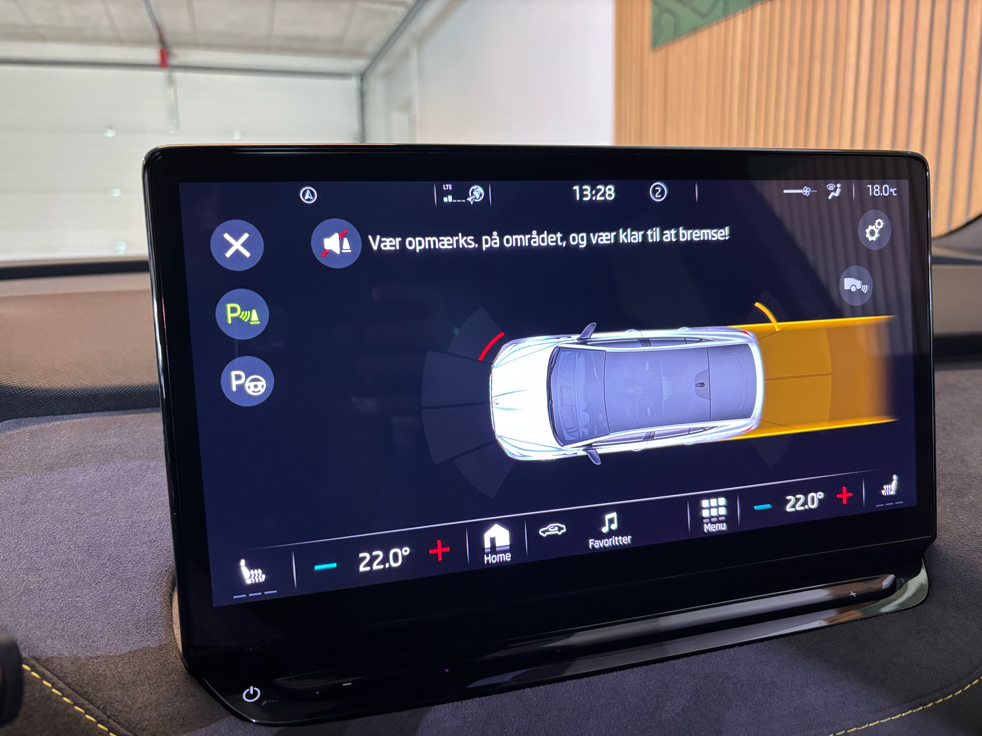 Billede af Skoda Enyaq iV Coupe EL RS 4x4 299HK 5d Aut.