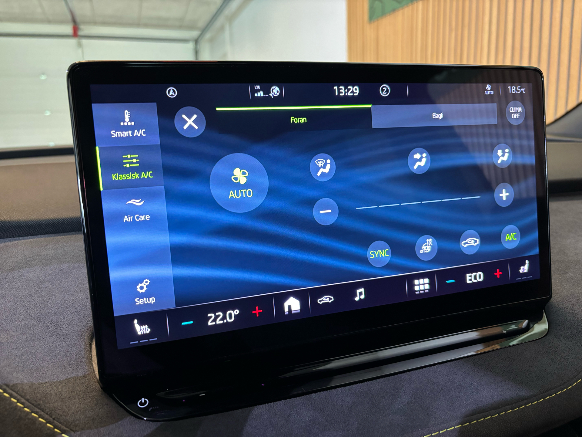 Billede af Skoda Enyaq iV Coupe EL RS 4x4 299HK 5d Aut.