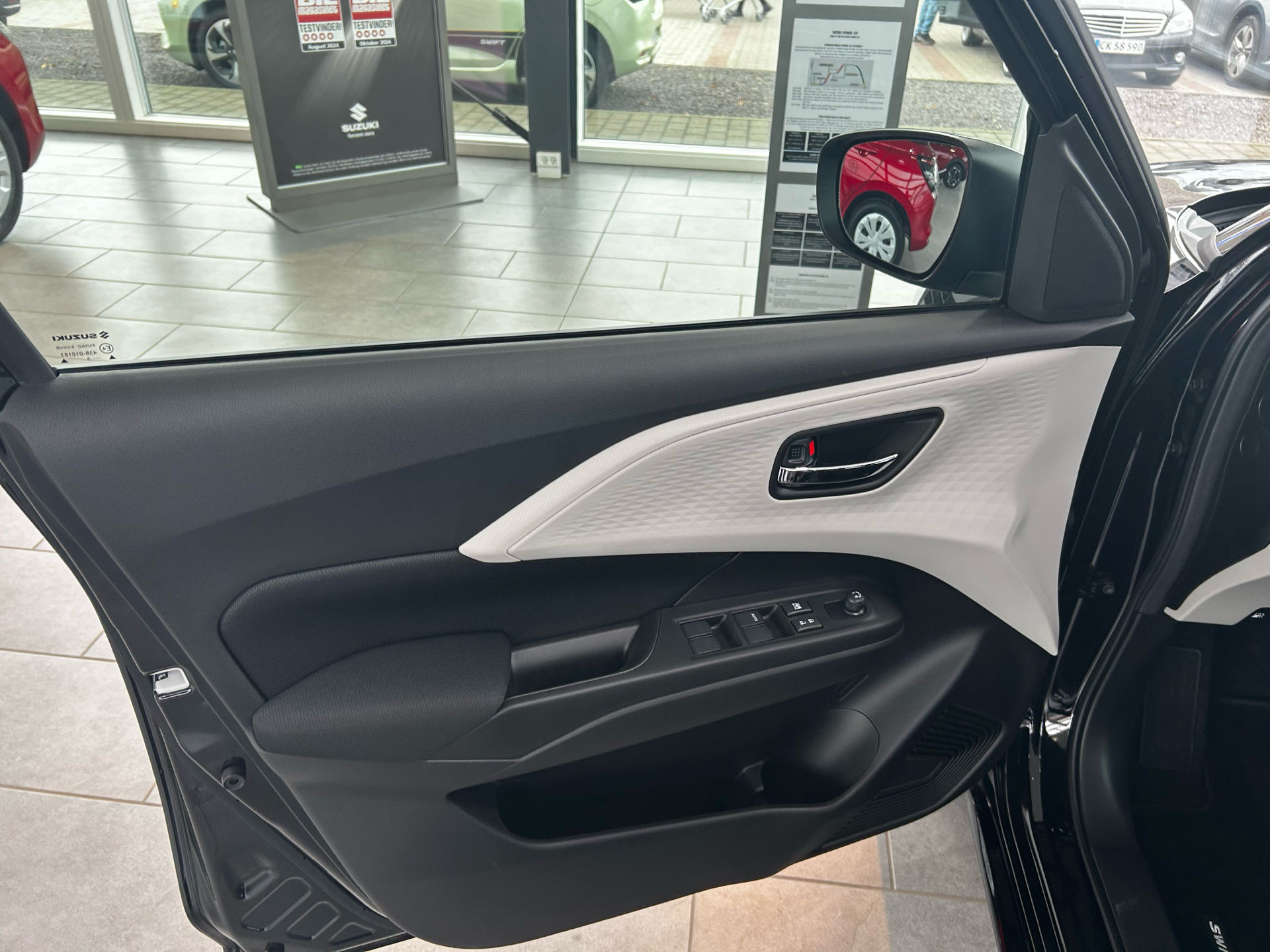 Billede af Suzuki Swift 1,2 Advance CVT 82HK 5d Aut.