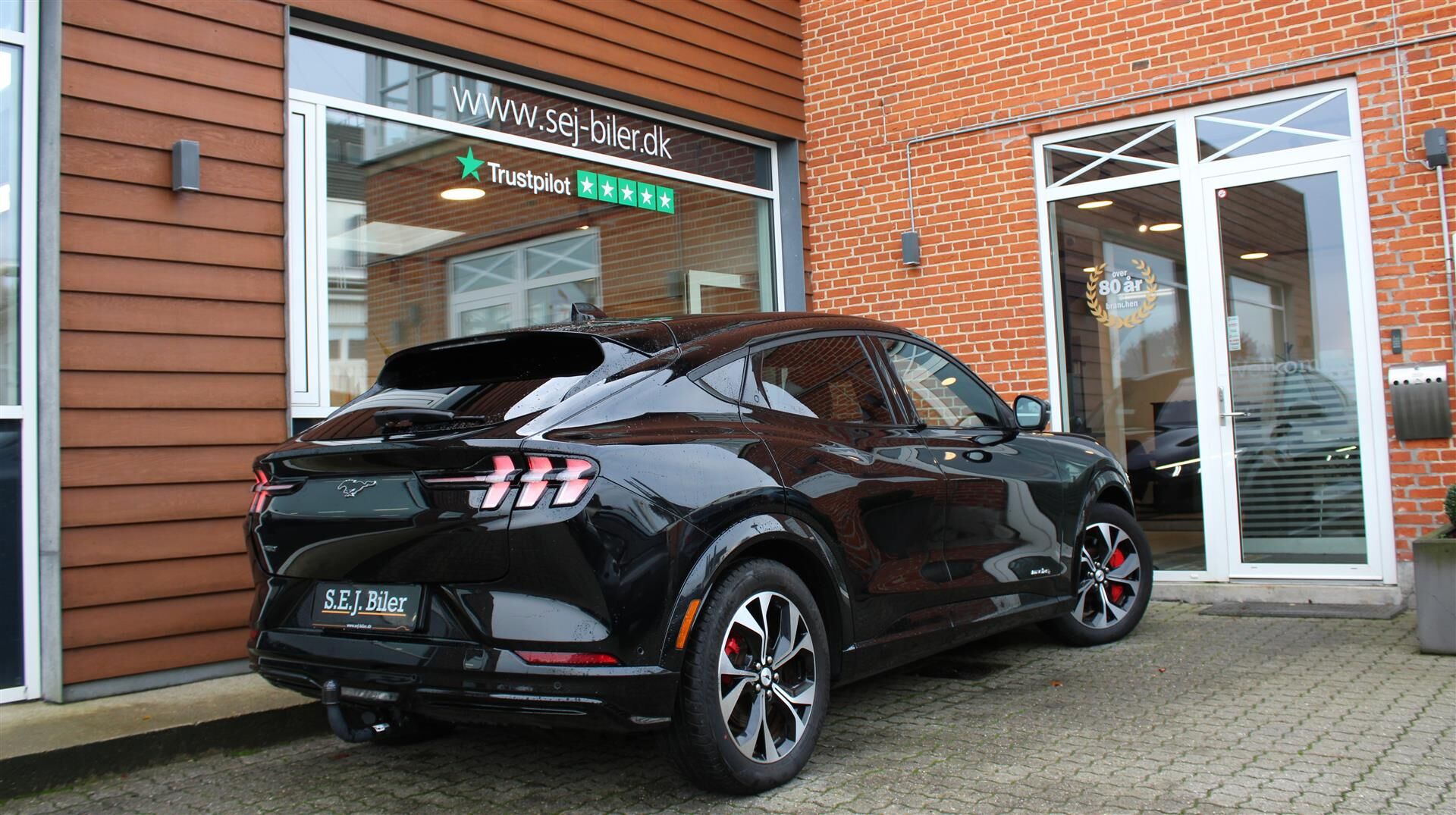 Billede af Ford Mustang Mach-E EL SR Premium AWD 269HK 5d Aut.