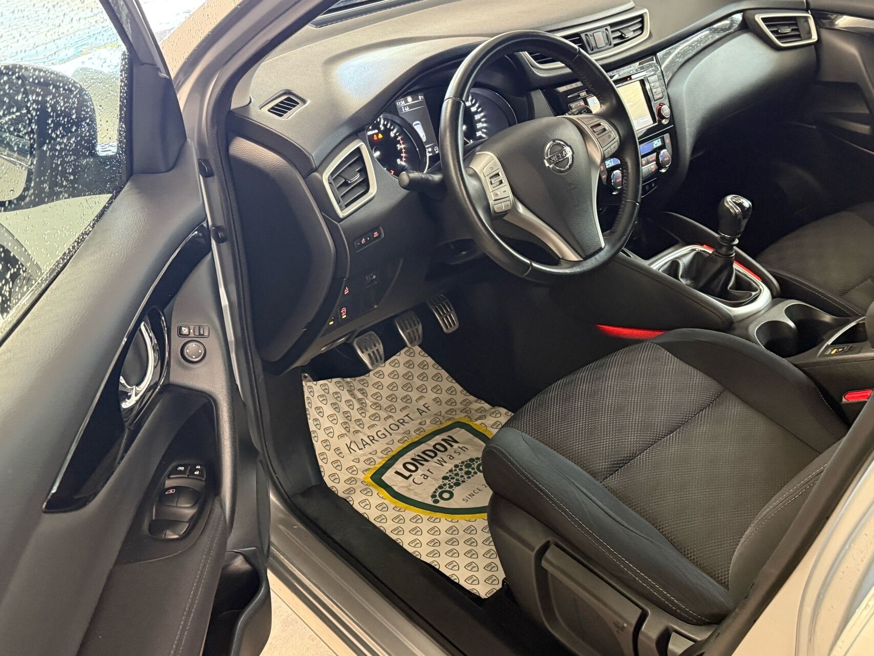 Billede af Nissan Qashqai 1,2 Dig-T Acenta 4x2 115HK 5d 6g