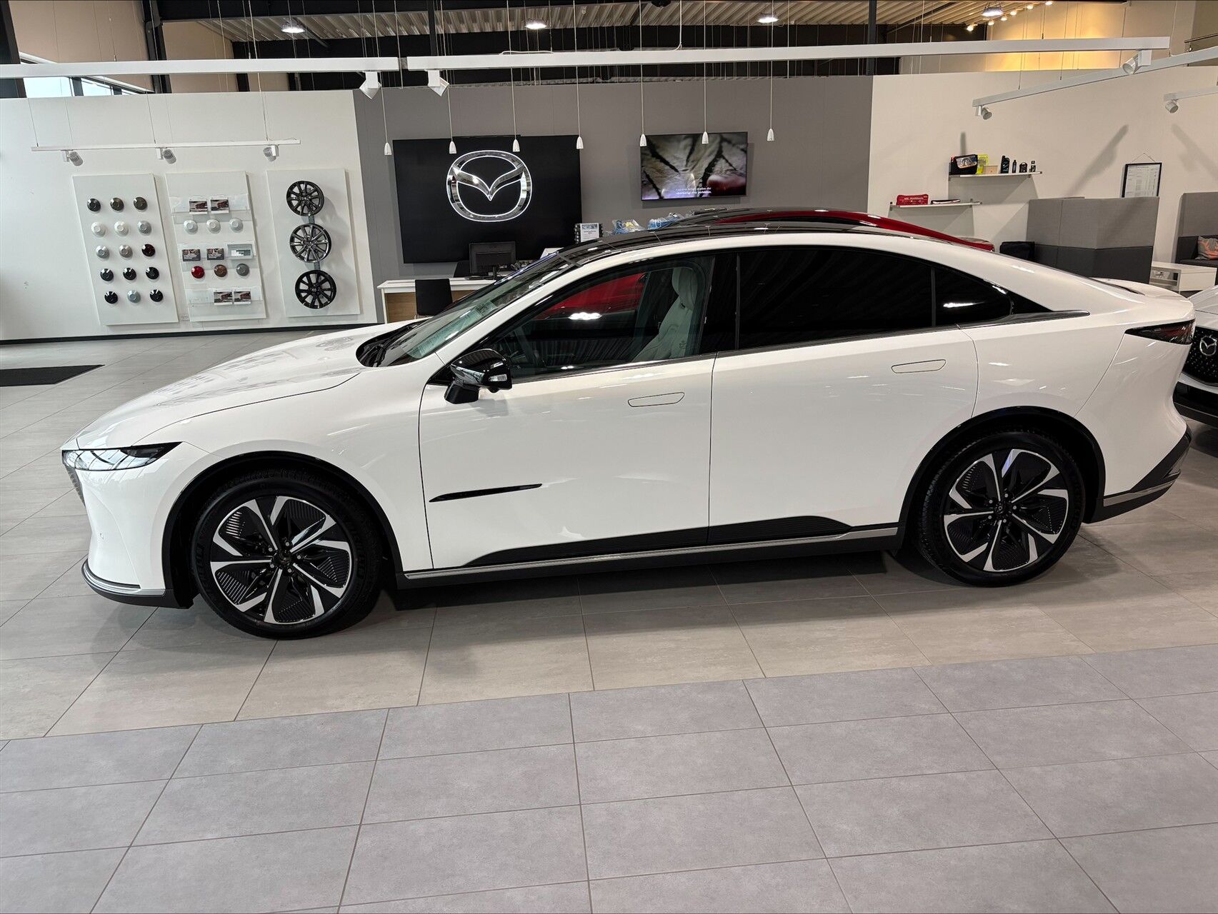 Billede af Mazda 6e EL Takumi 258HK 5d Aut.