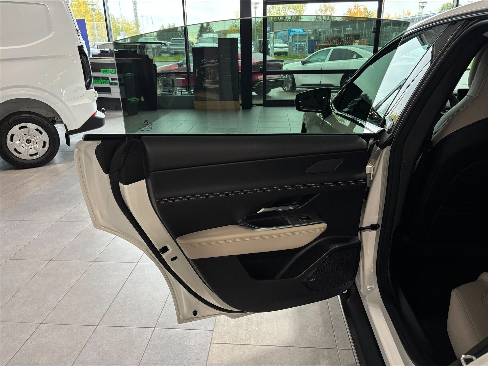 Billede af Mazda 6e EL Takumi 258HK 5d Aut.