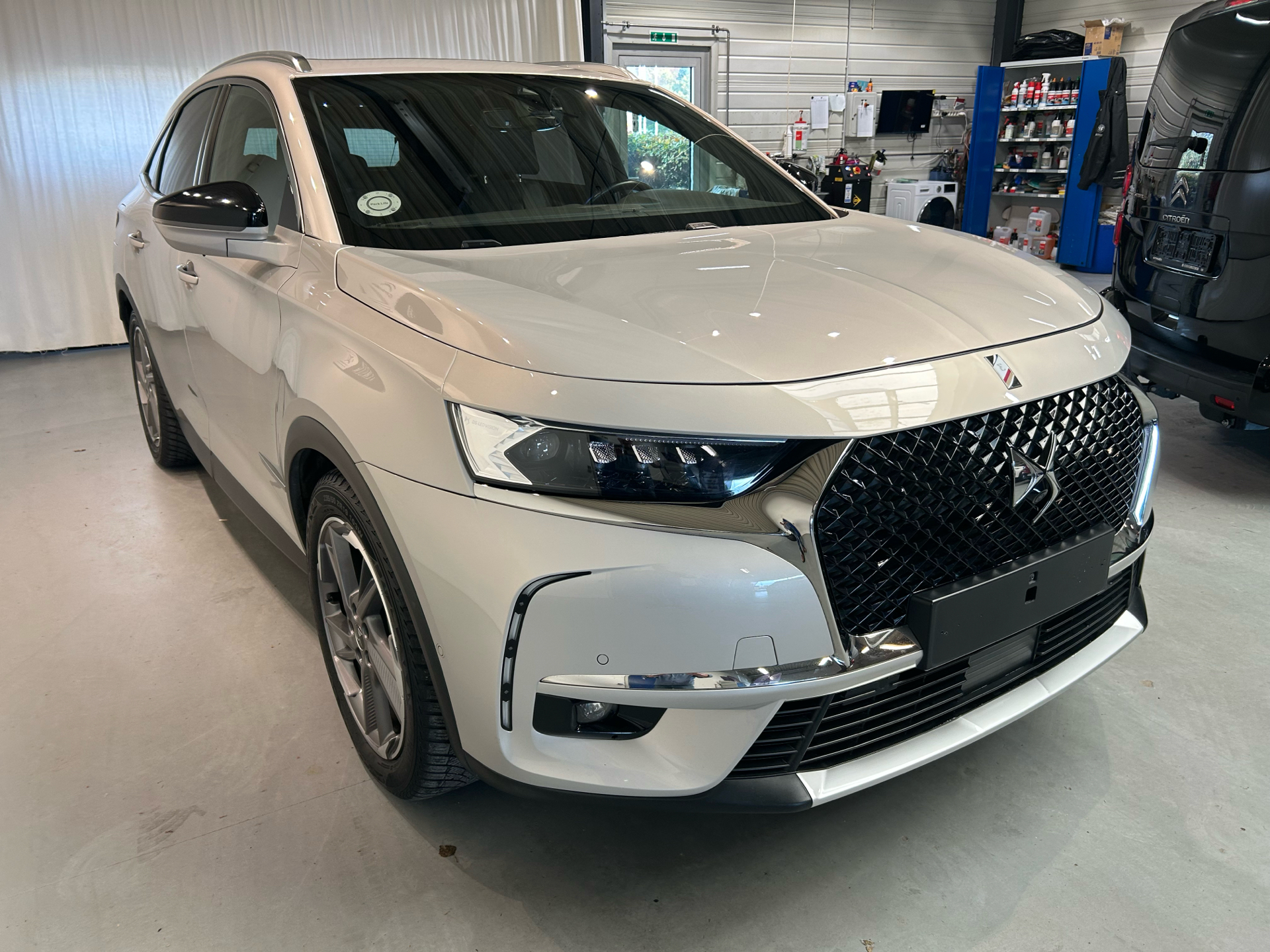 Billede af DS DS7 Crossback 1,6 E-Tense  Plugin-hybrid Elegance AWD EAT8 300HK 5d 8g Aut.