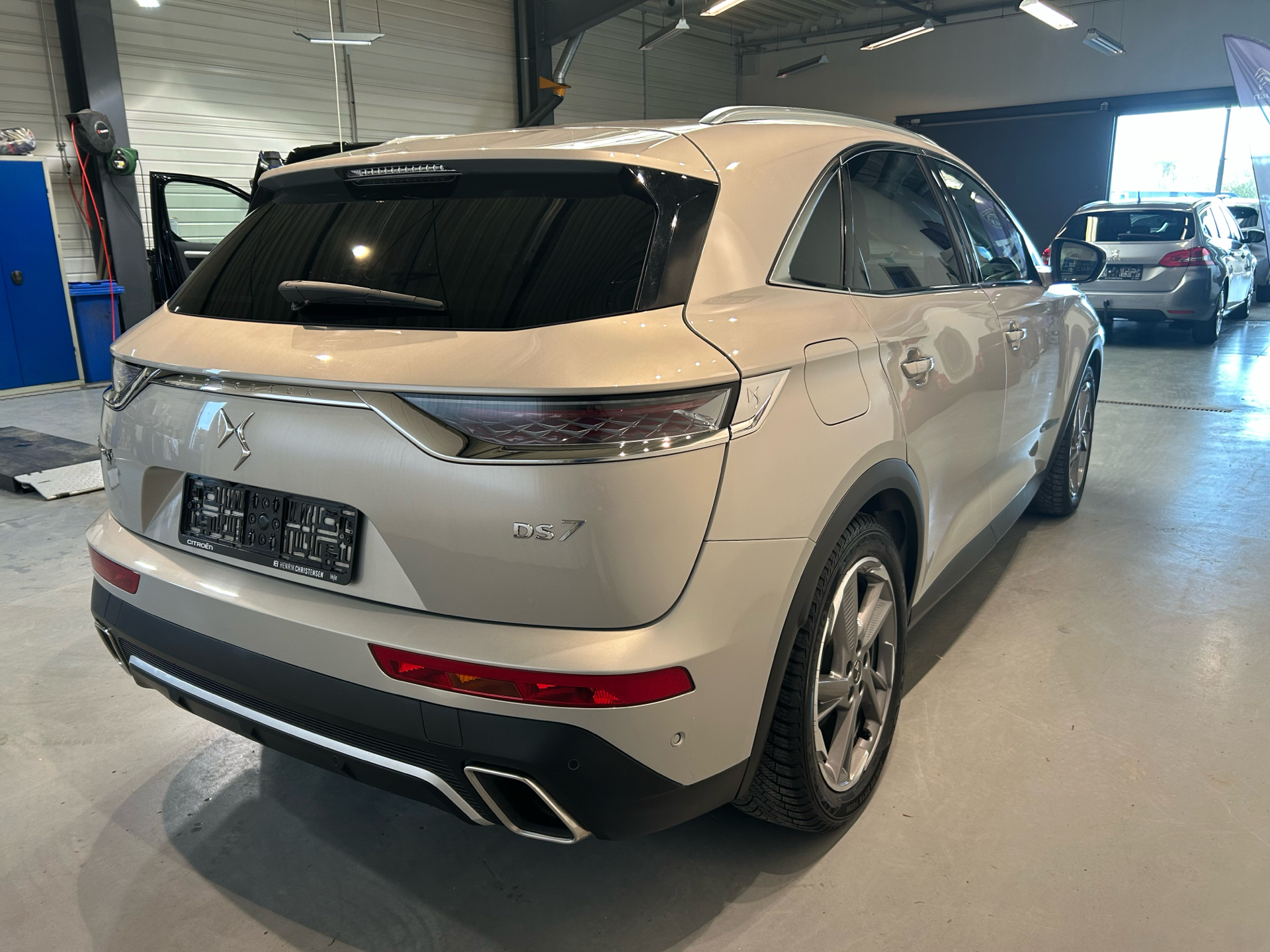 Billede af DS DS7 Crossback 1,6 E-Tense  Plugin-hybrid Elegance AWD EAT8 300HK 5d 8g Aut.