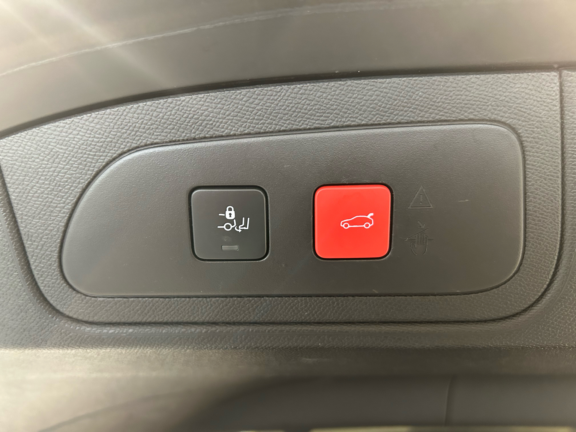 Billede af DS DS7 Crossback 1,6 E-Tense  Plugin-hybrid Elegance AWD EAT8 300HK 5d 8g Aut.