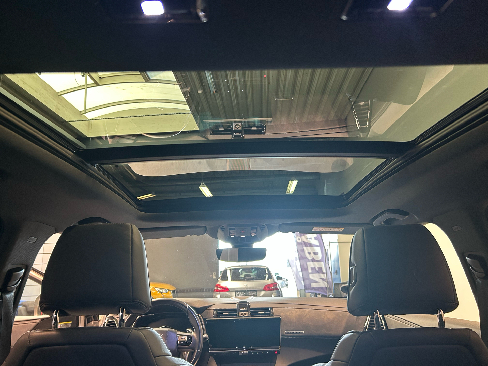 Billede af DS DS7 Crossback 1,6 E-Tense  Plugin-hybrid Elegance AWD EAT8 300HK 5d 8g Aut.