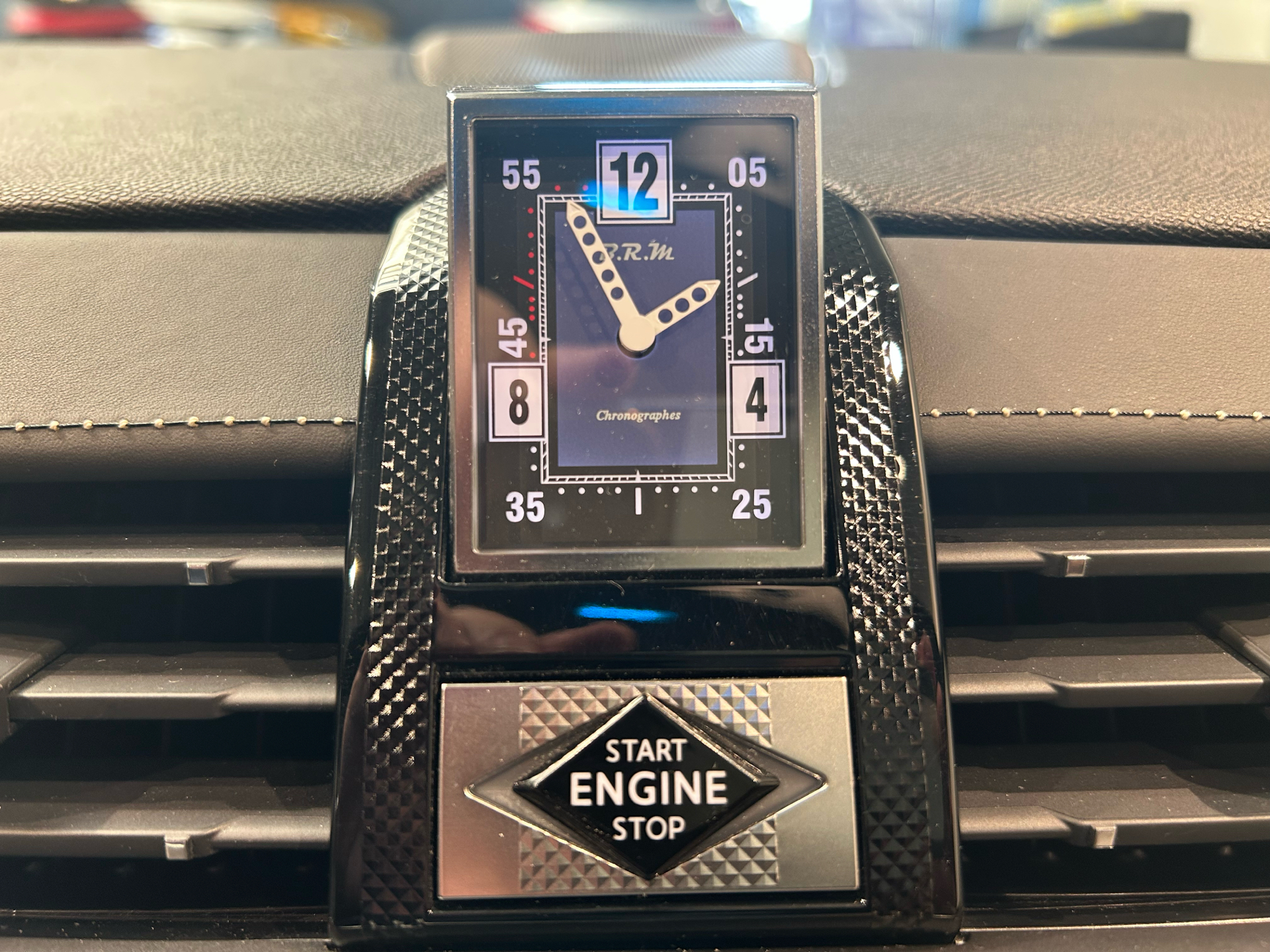 Billede af DS DS7 Crossback 1,6 E-Tense  Plugin-hybrid Elegance AWD EAT8 300HK 5d 8g Aut.