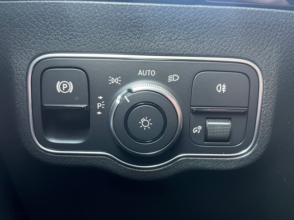 Billede af Mercedes-Benz EQA 350 EL AMG 4Matic 292HK 5d Aut.