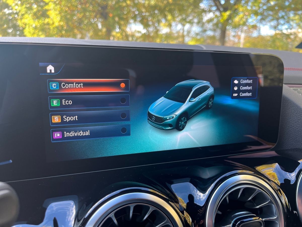 Billede af Mercedes-Benz EQA 350 EL AMG 4Matic 292HK 5d Aut.