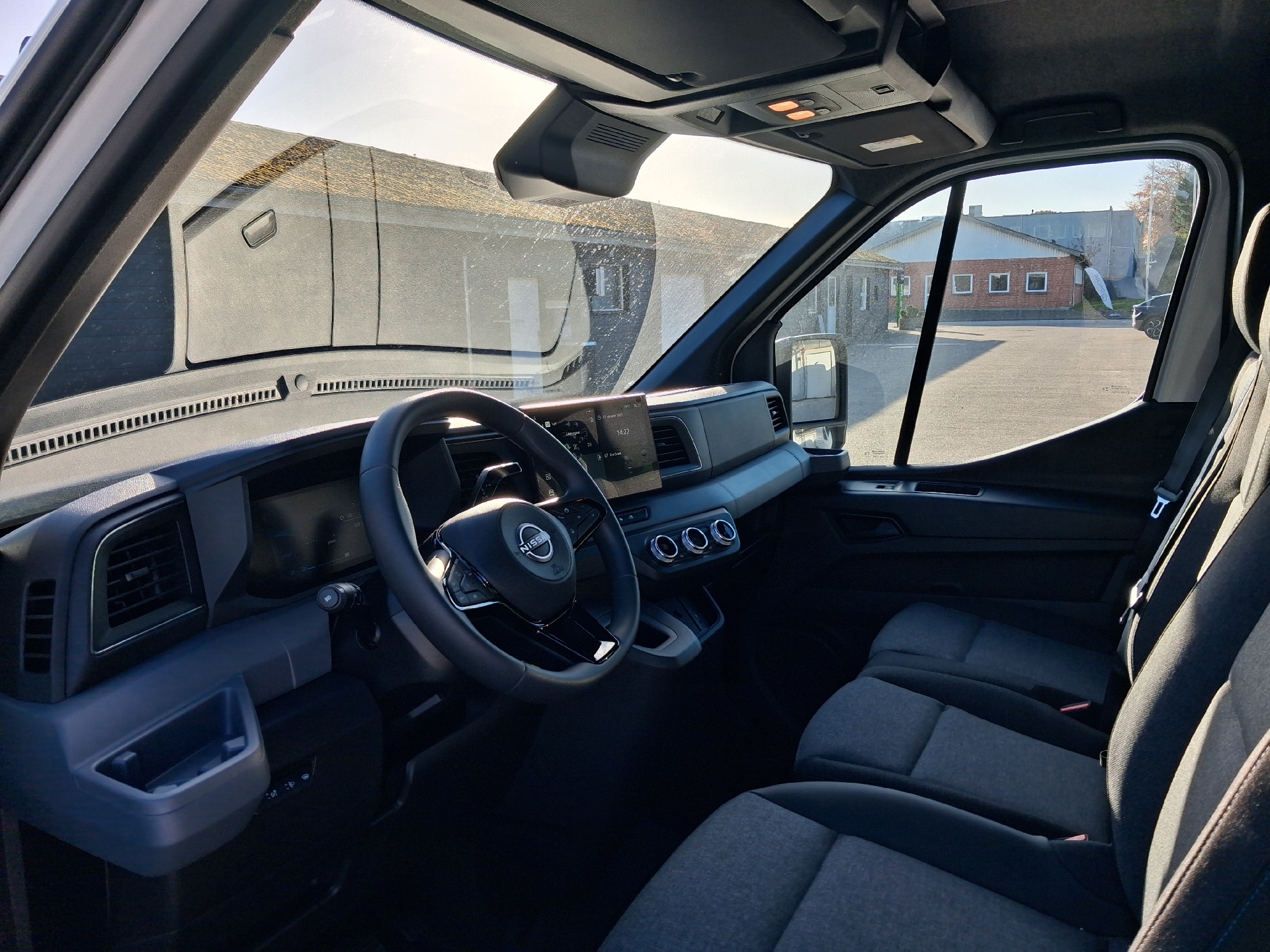 Billede af Nissan Interstar L2H2 EL Tekna 141HK Van Aut.